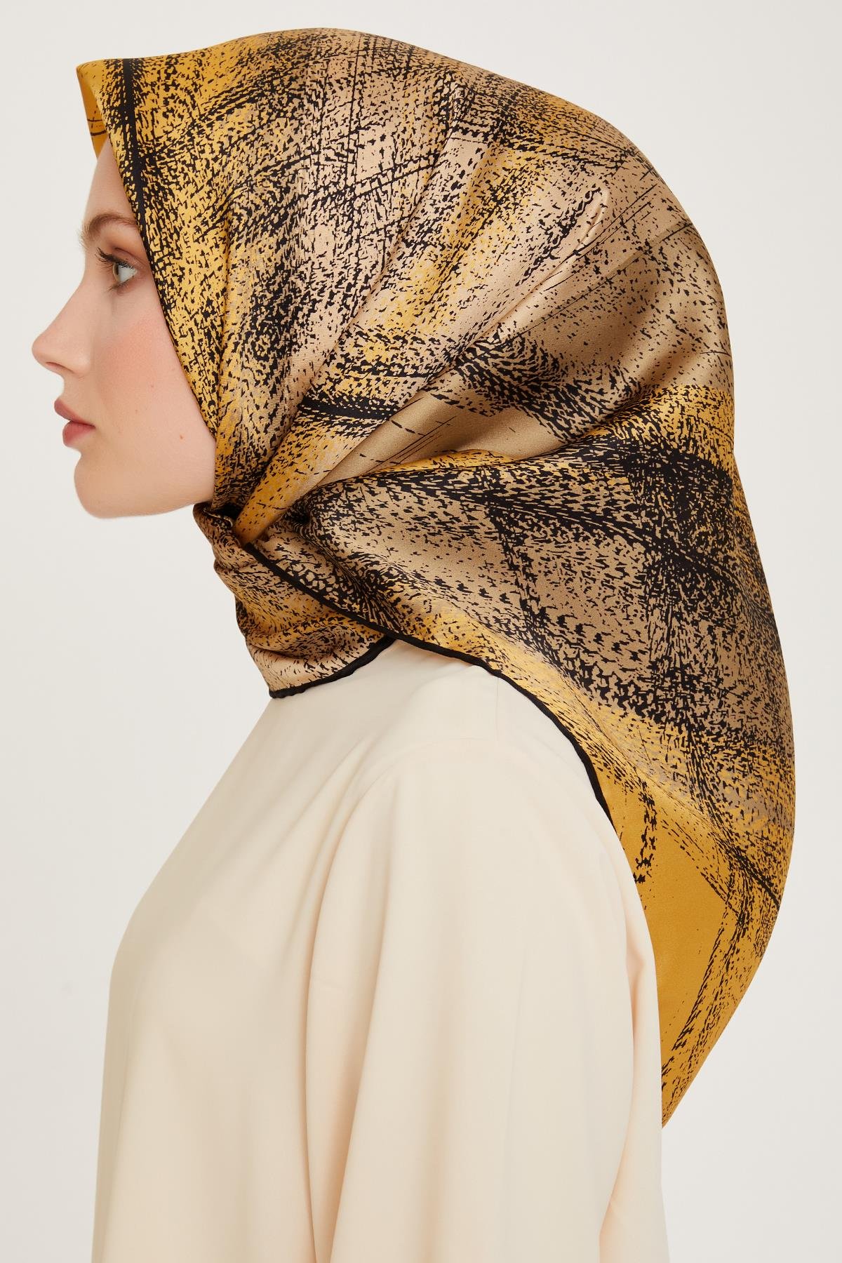 Armine Sura İpek Eşarp 9236-05
