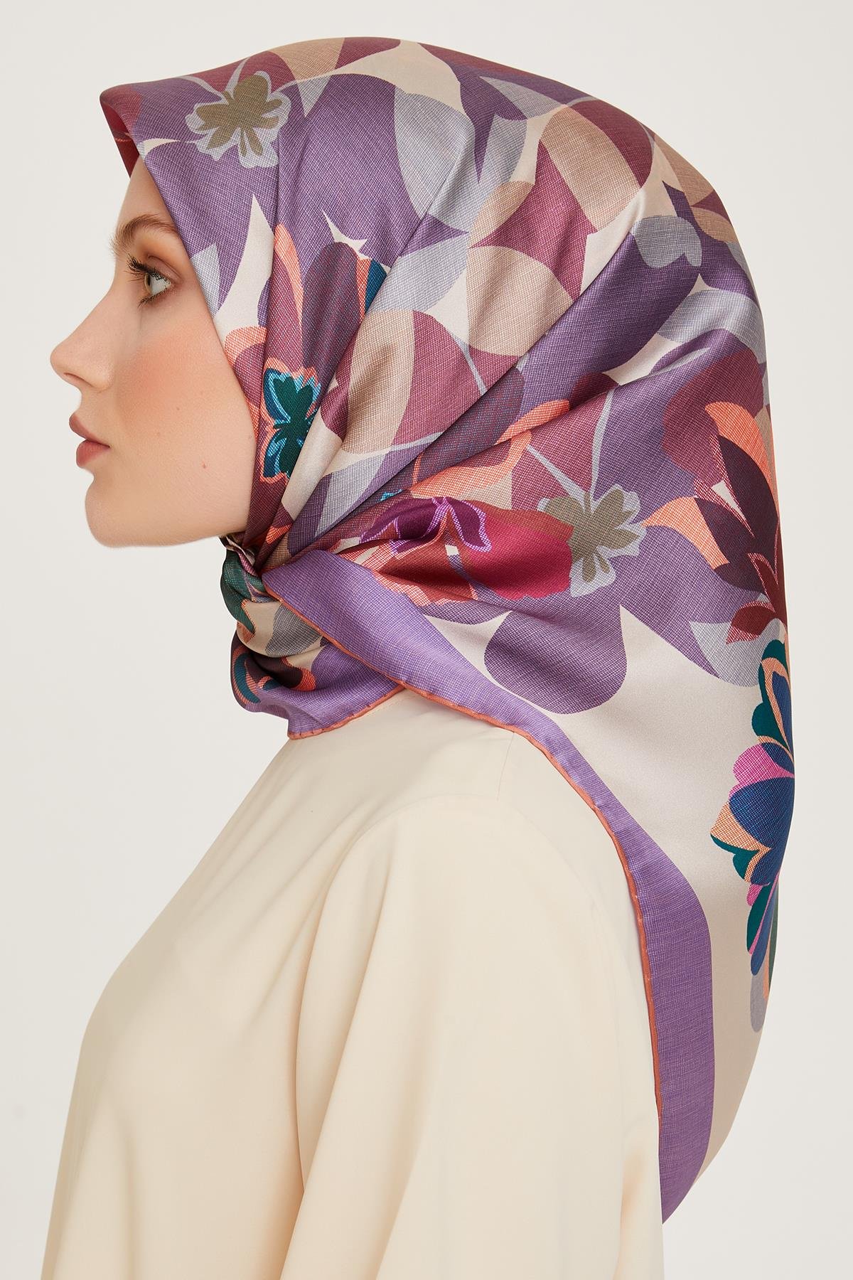 Armine Sura İpek Eşarp 9238-01