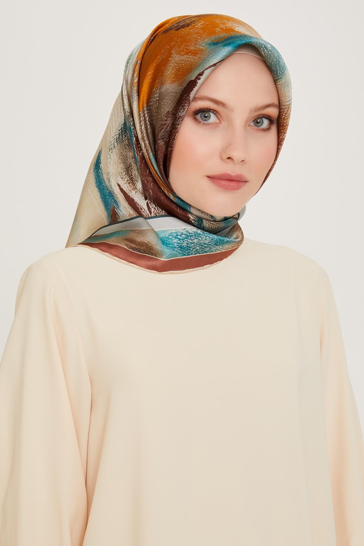 Armine Sura İpek Eşarp 9240-34