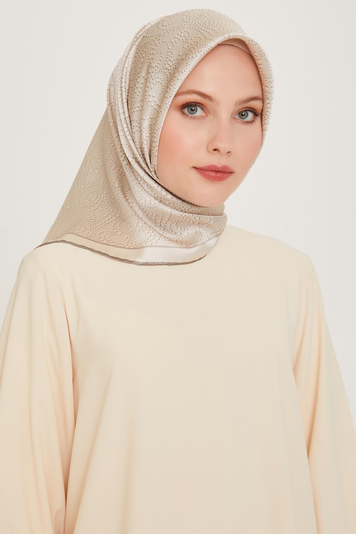 Armine Sura İpek Eşarp 9246-03