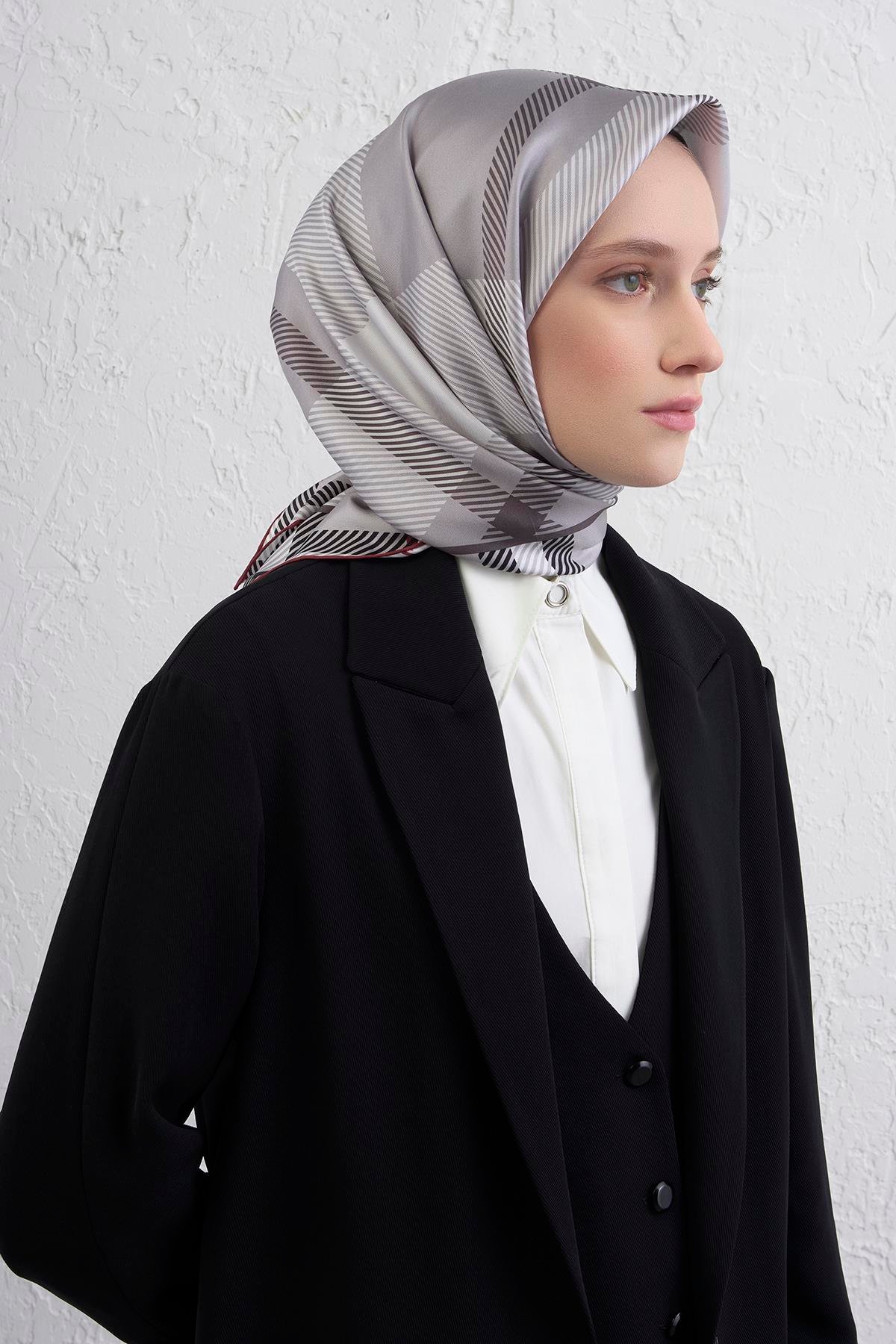 Armine Sura İpek Eşarp 9418-80