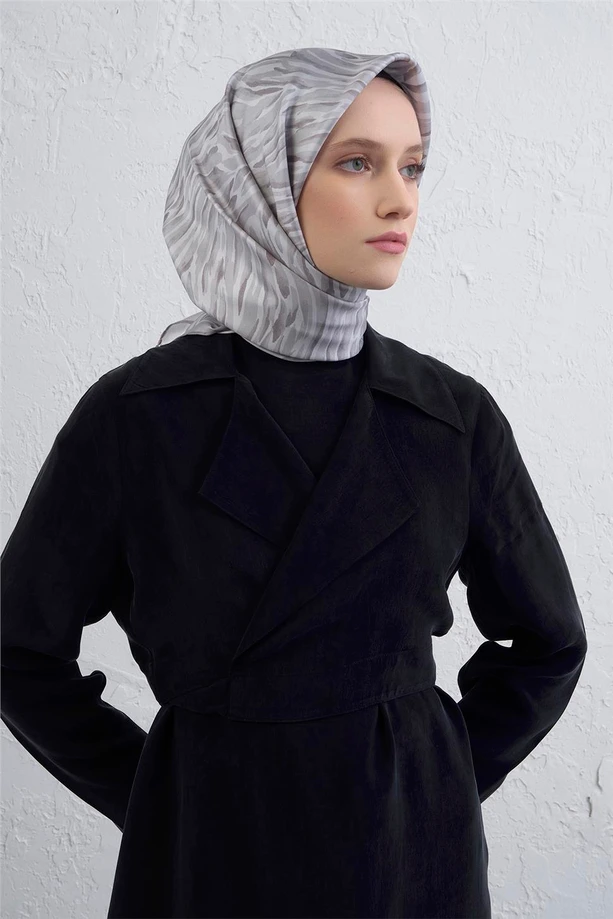 Armine Sura İpek Eşarp 9435-41