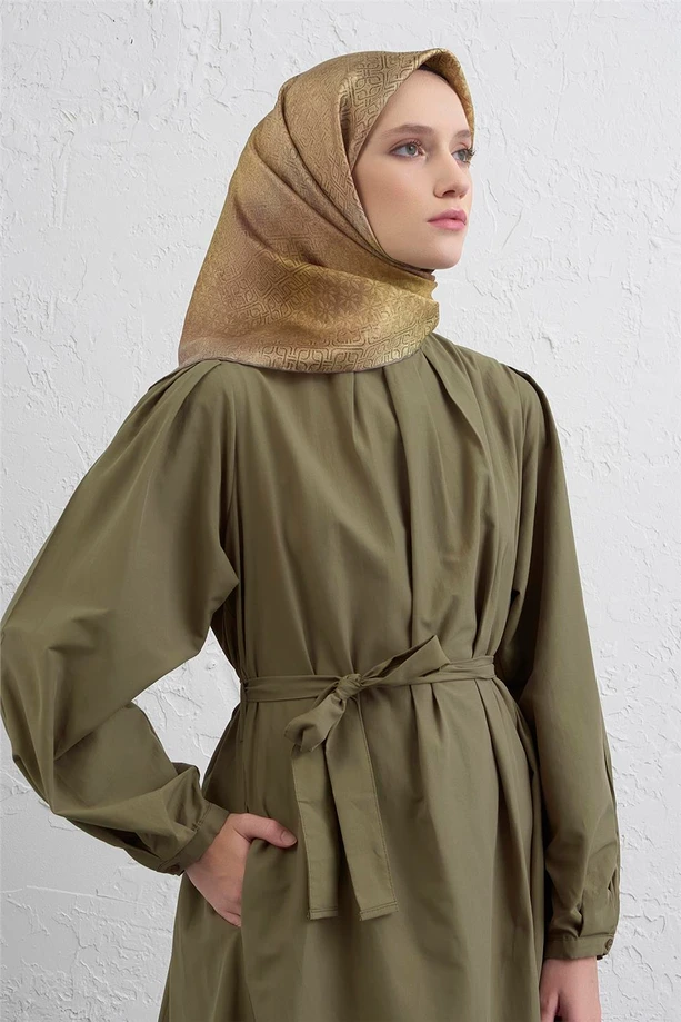 Armine Sura İpek Eşarp 9437-35