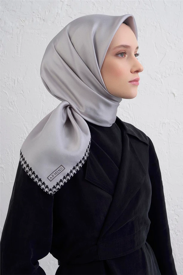 Armine Sura İpek Eşarp 9443-36