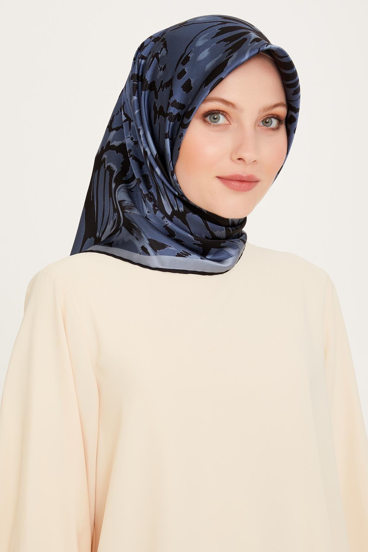 Armine Twill İpek Eşarp 9256-40T