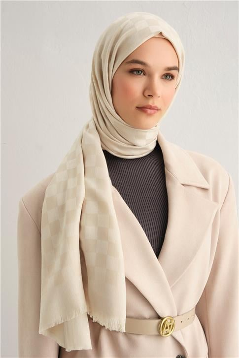 Armine Viscon Kare Desen Şal 15