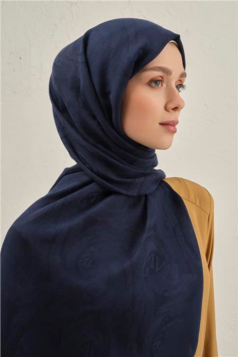 Armine Woolair Dalga Monogram Şal 1 02