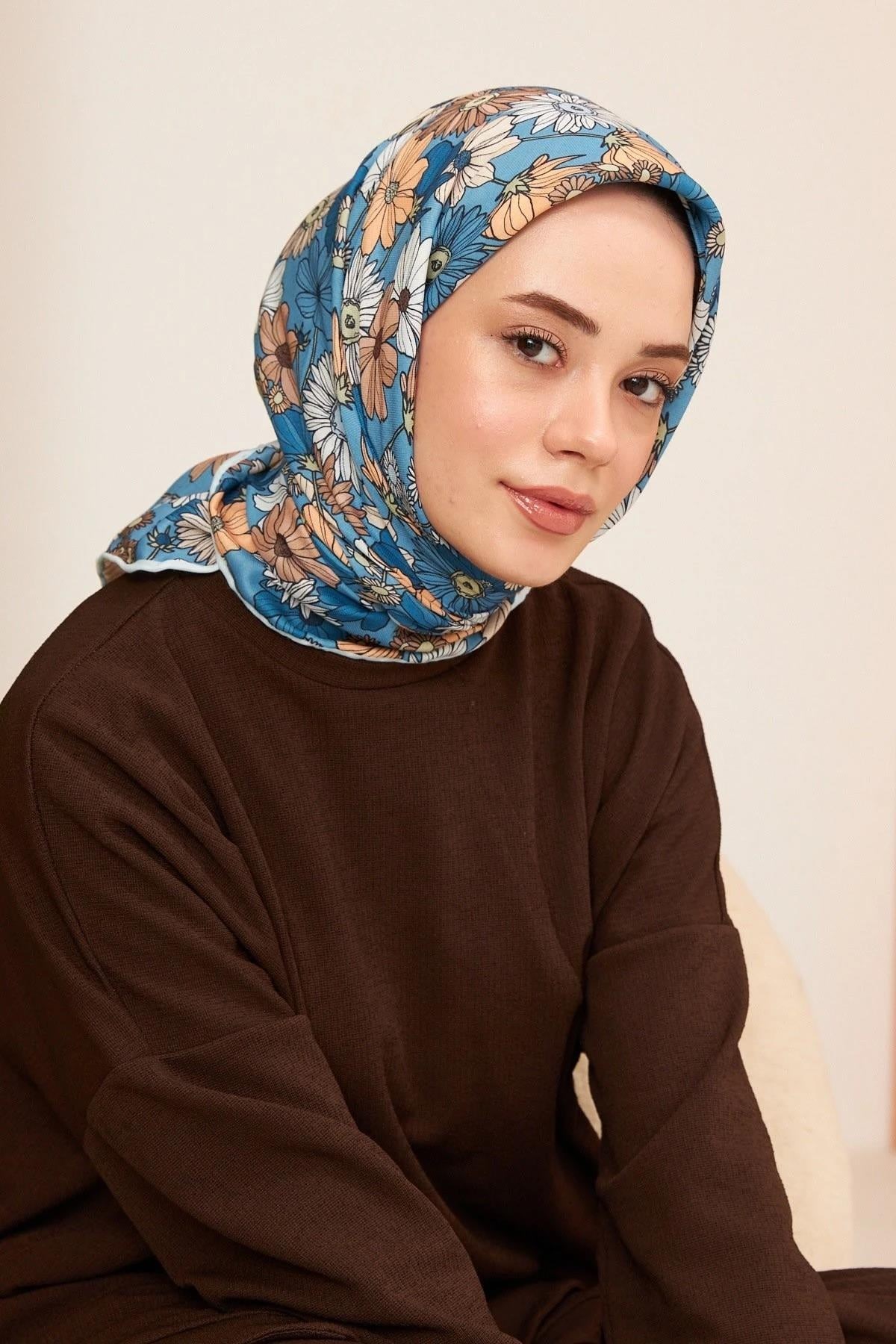 Celosia İndigo Pamuk Viskon Eşarp Modeli