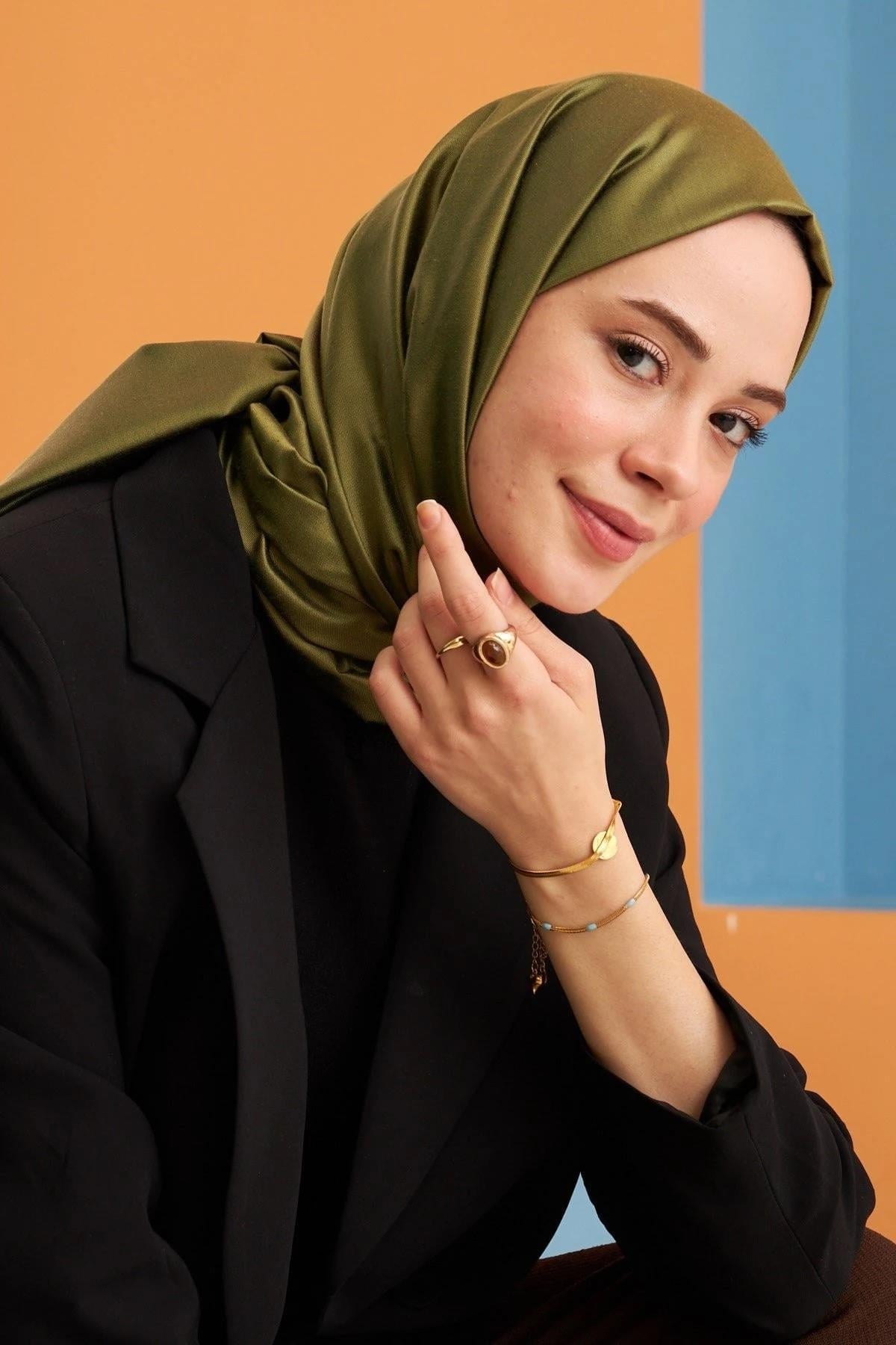 Haki Yeşil Düz Çift Taraflı İpek Şal Modeli