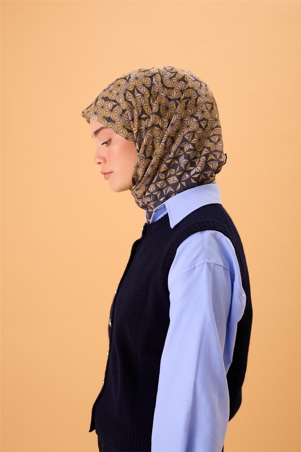 İnce Pamuk Soft Eşarp Antrasit-Bej Geometrik Desenli Tok Duruşlu 90x90