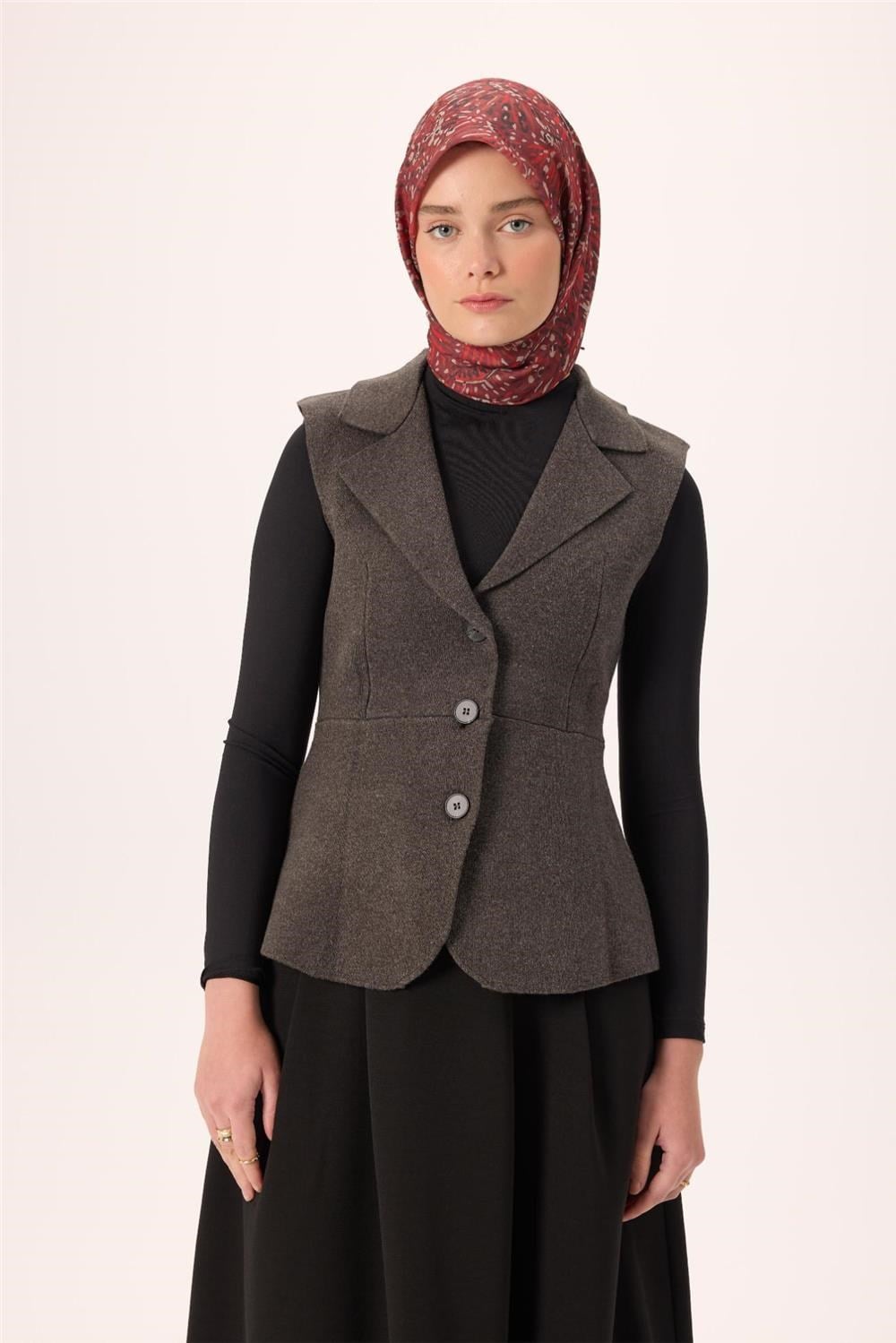 İnce Pamuk Soft Eşarp Bordo-Krem Desenli Kaymaz Dokulu Tok Duruşlu 90x90