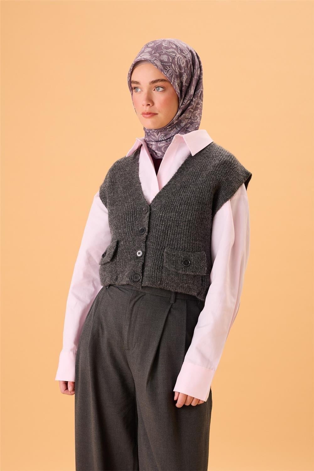 İnce Pamuk Soft Eşarp Eflatun-Lila Desenli Tok Duruşlu 90x90