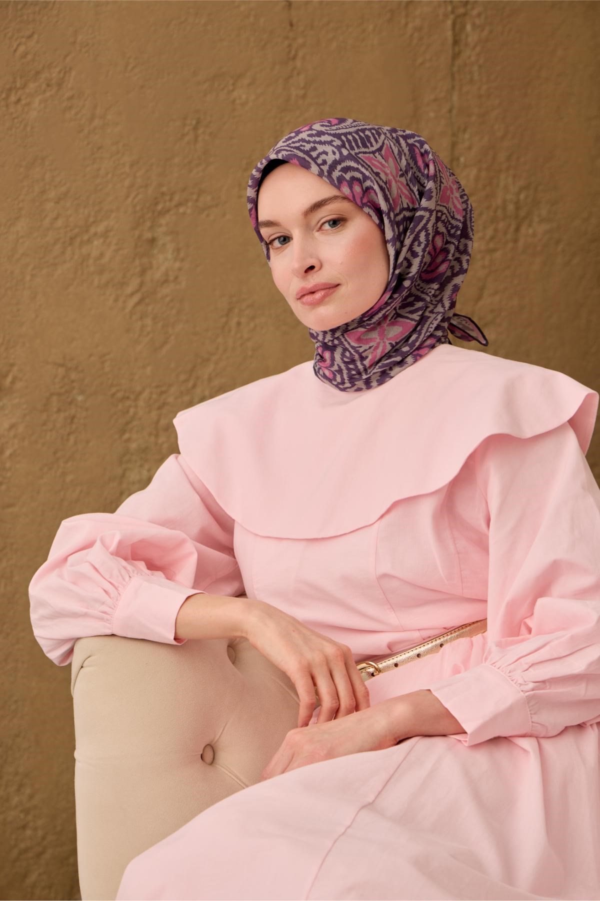 İnce Pamuk Soft Eşarp Funda-Pembe-Taş Desenli Nefes Alan Tok Duruşlu 90x90
