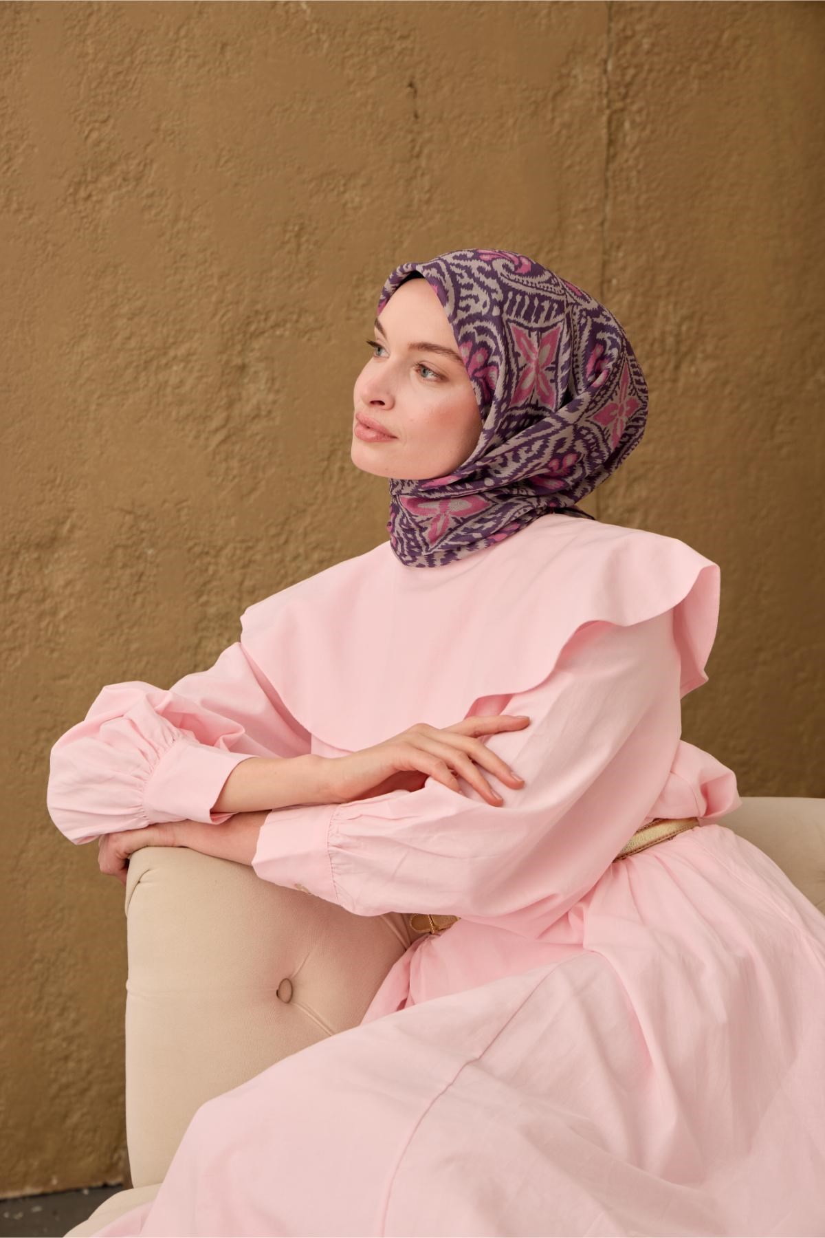 İnce Pamuk Soft Eşarp Funda-Pembe-Taş Desenli Nefes Alan Tok Duruşlu 90x90