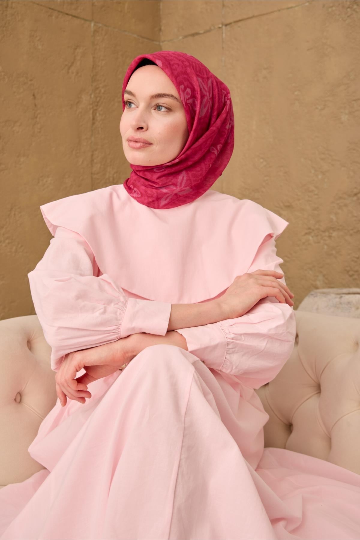 İnce Pamuk Soft Eşarp Fuşya-Pembe-Gül Pembe Desenli Nefes Alan Tok Duruşlu 90x90