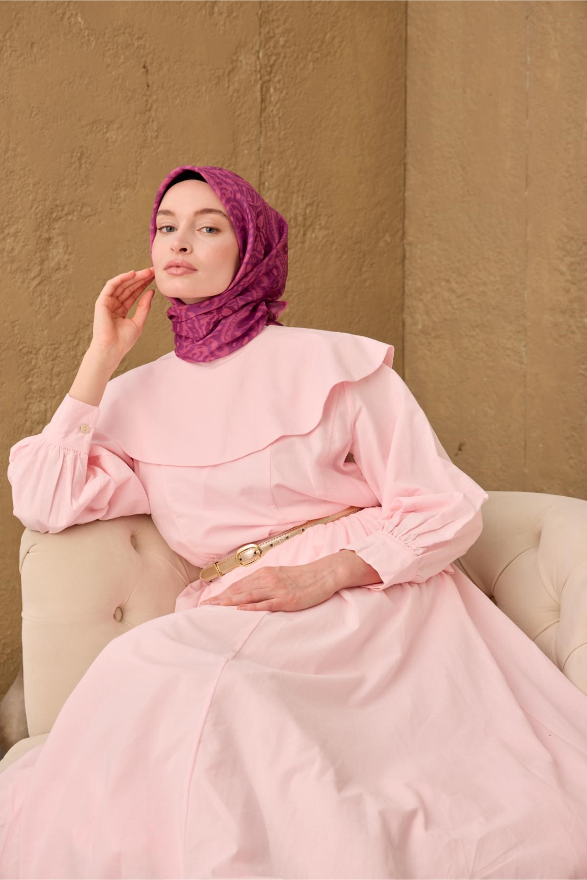 İnce Pamuk Soft Eşarp Fuşya-Pembe-Mürdüm Desenli Nefes Alan Tok Duruşlu 90x90