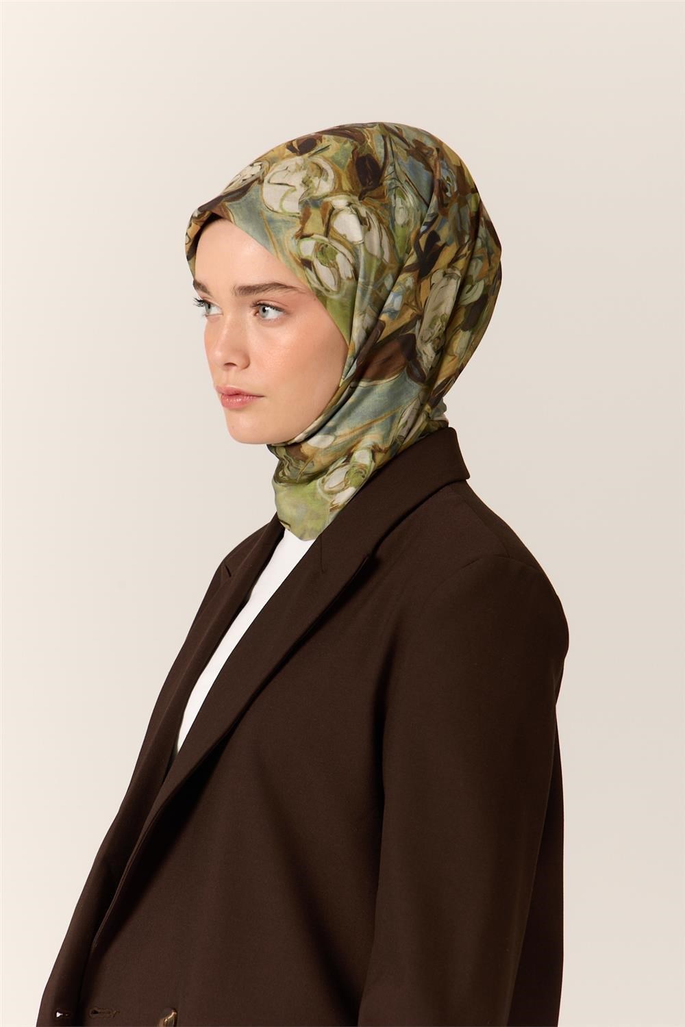 İnce Pamuk Soft Eşarp Haki-Fıstık Yeşili Desenli Kaymaz Dokulu Tok Duruşlu 90x90