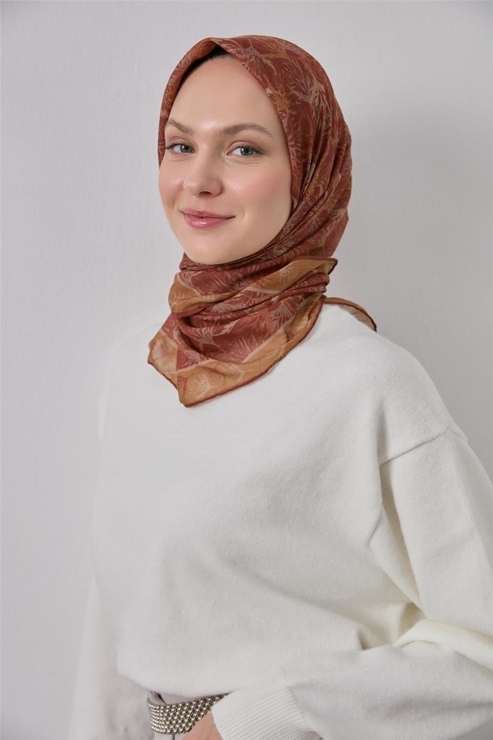 İnce Pamuk Soft Eşarp Kiremit Yaprak Desenli Hafif Dokulu 90x90