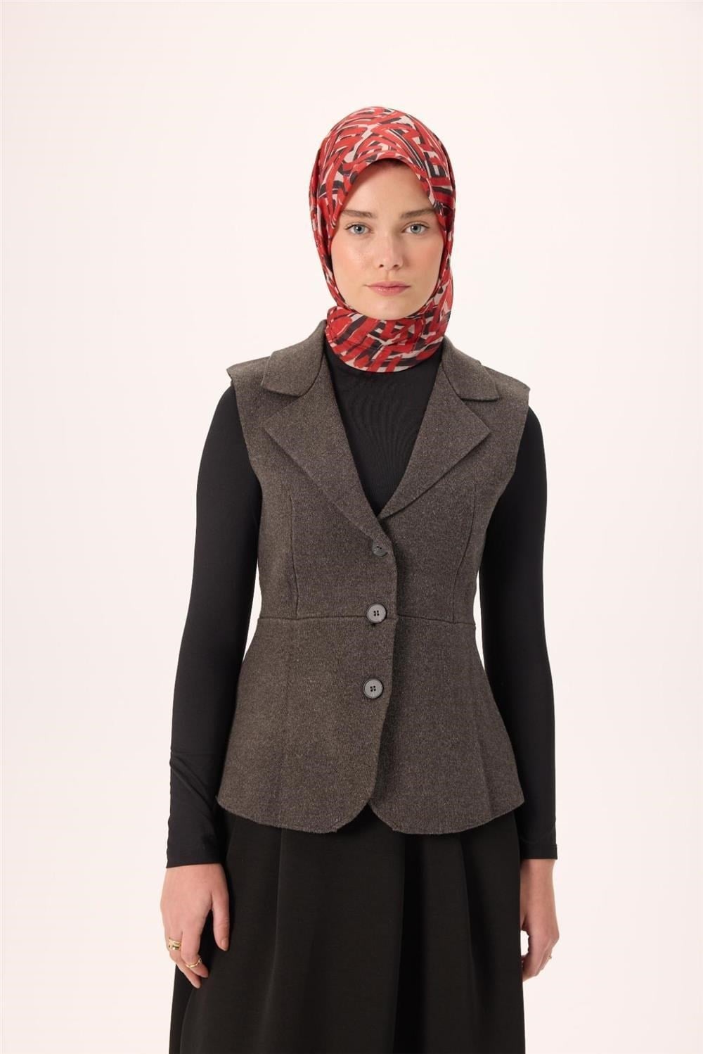 İnce Pamuk Soft Eşarp Krem Kırmızı Siyah Desenli Nefes Alan 90x90