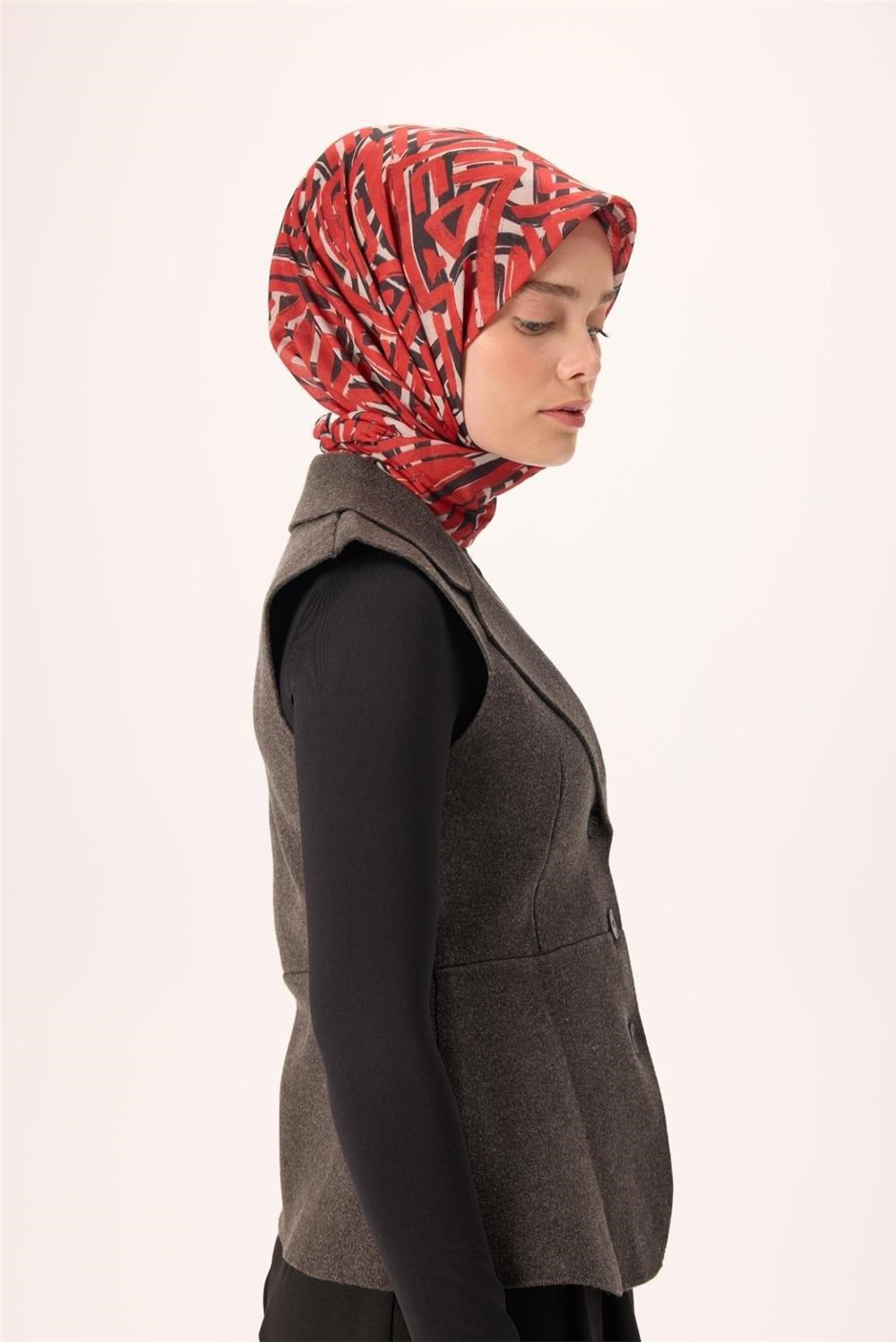 İnce Pamuk Soft Eşarp Krem Kırmızı Siyah Desenli Nefes Alan 90x90