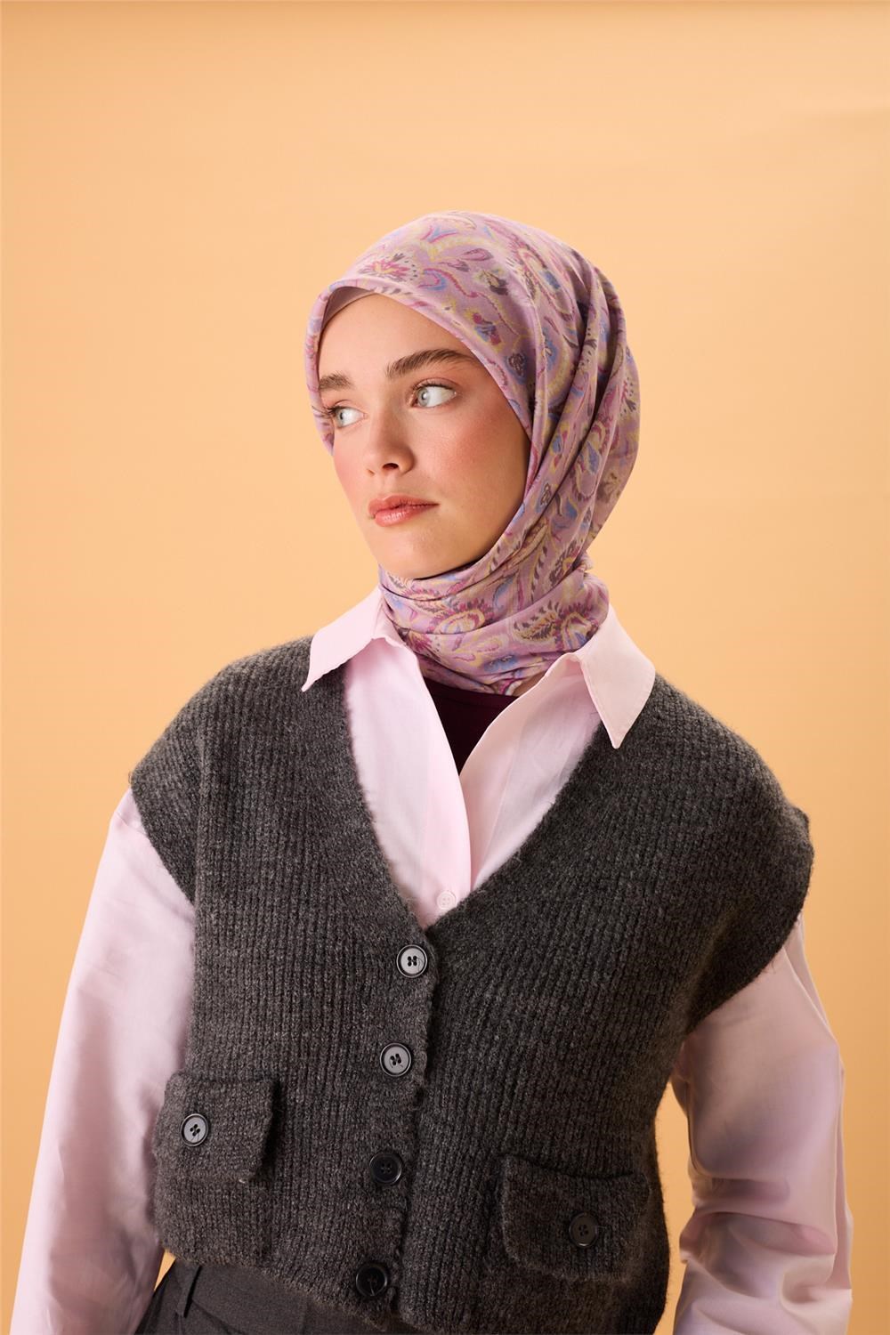 İnce Pamuk Soft Eşarp Pembe-Mavi Lila Desenli Tok Duruşlu 90x90