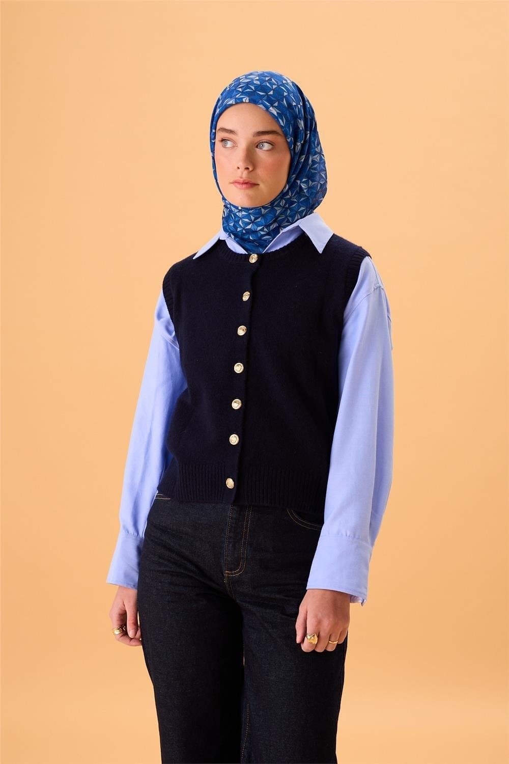 İnce Pamuk Soft Eşarp Saks-Gök Mavi-Buz Mavi-Lacivert Desenli Nefes Alan Kaymaz Dokulu 90x90