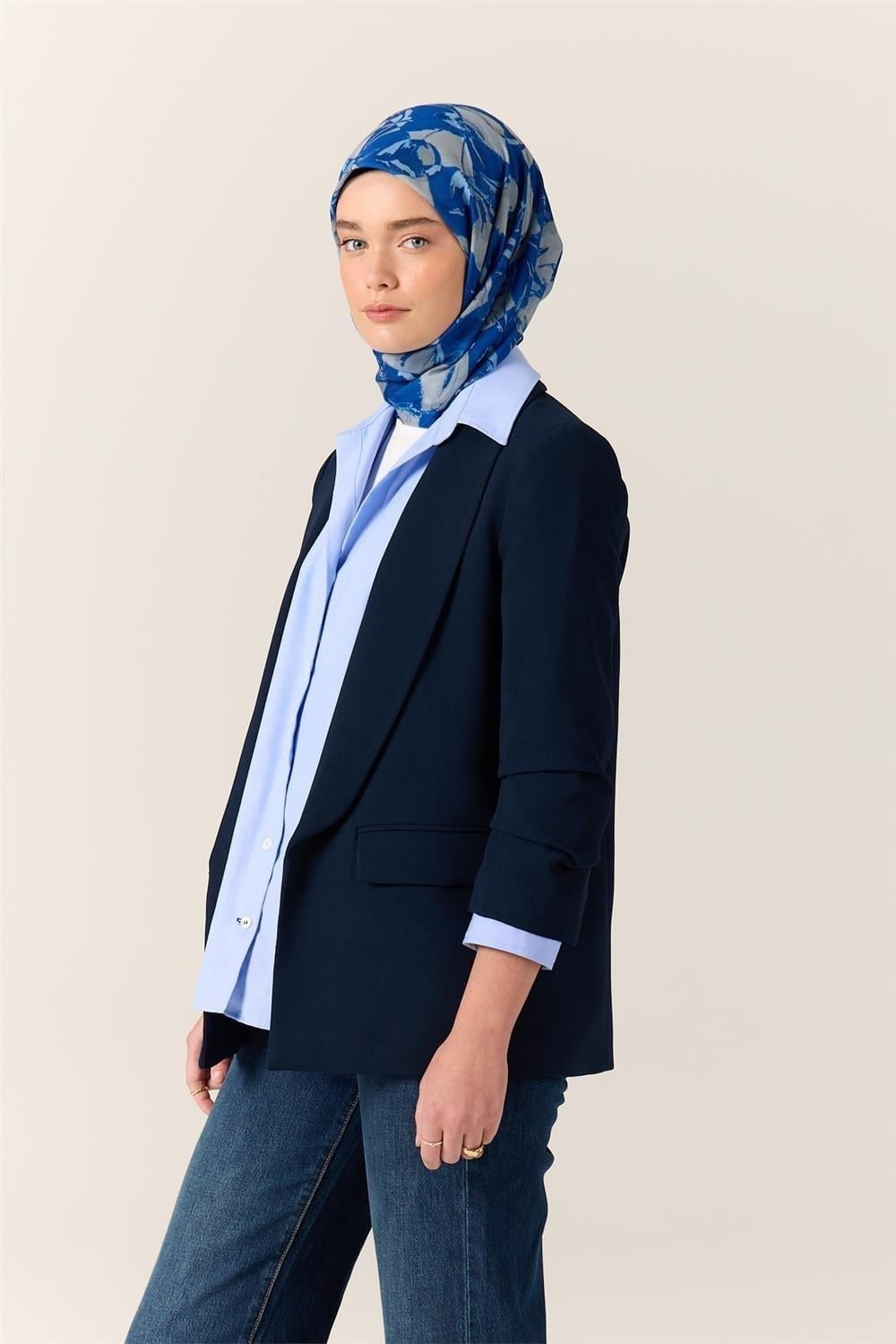 İnce Pamuk Soft Eşarp Saks-Gümüş Desenli Nefes Alan Tok Duruşlu 90x90