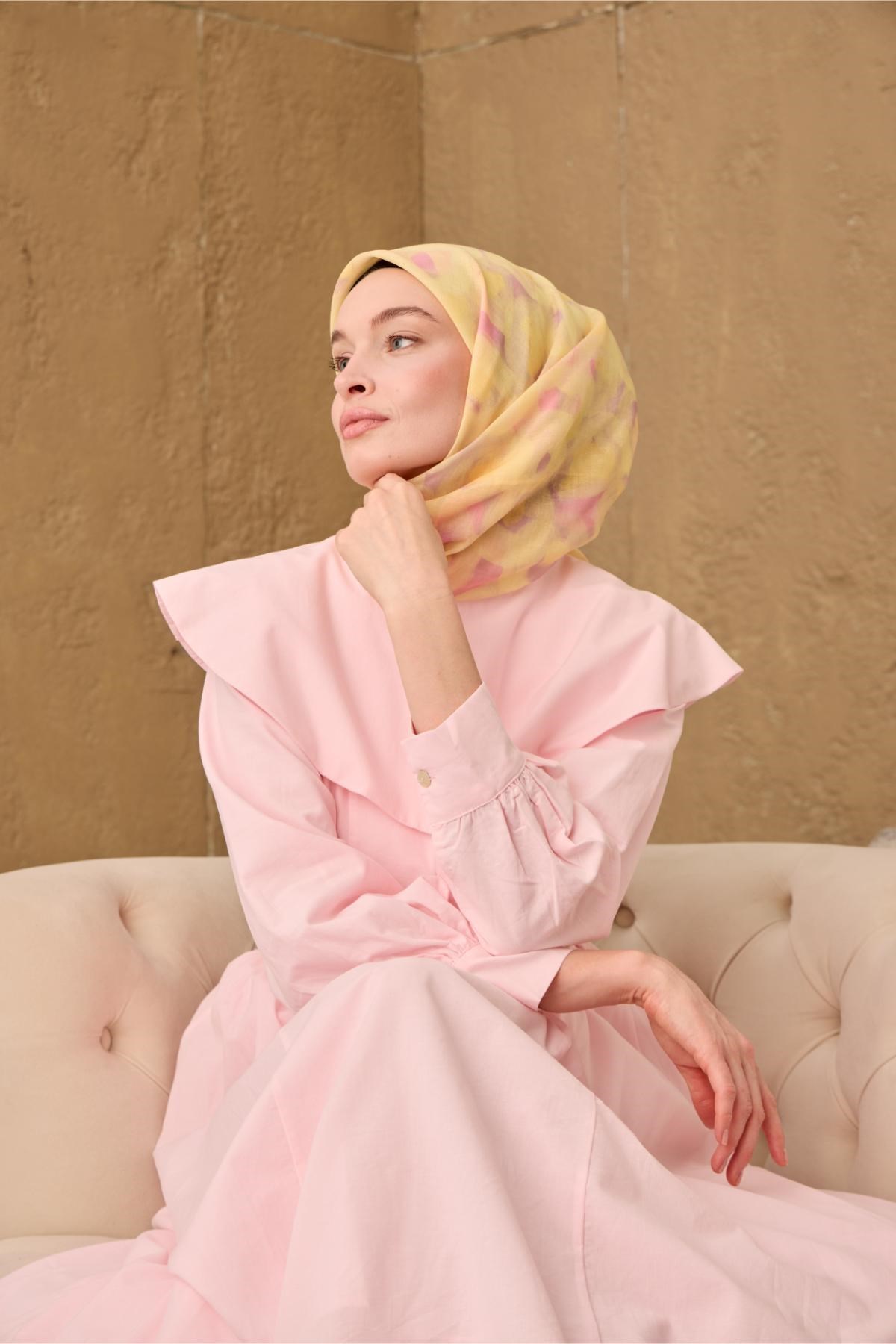 İnce Pamuk Soft Eşarp Sarı-Pembe Desenli Nefes Alan Tok Duruşlu 90x90