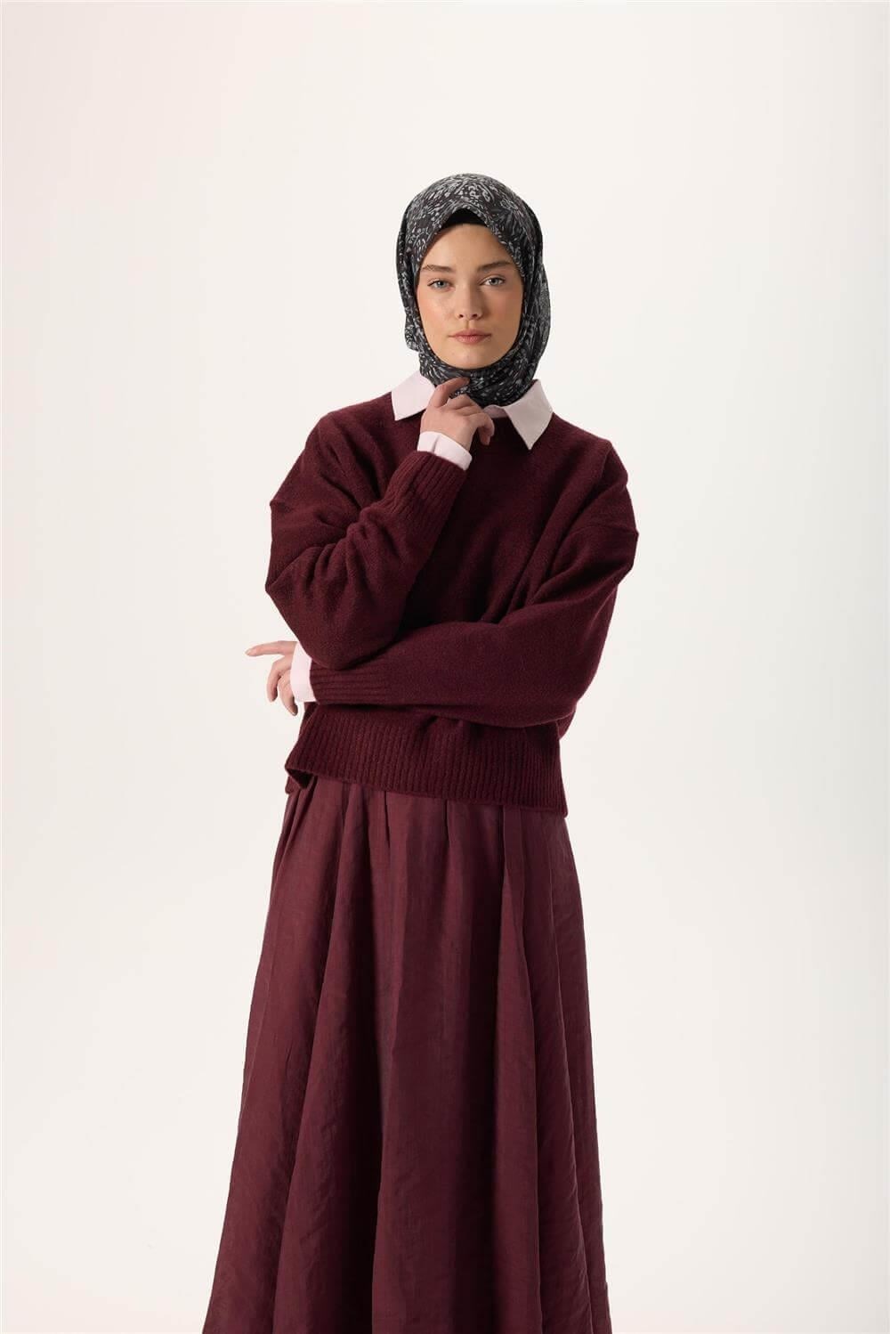 İnce Pamuk Soft Eşarp Siyah-Gümüş Desenli Tok Duruşlu Kaymaz 90x90