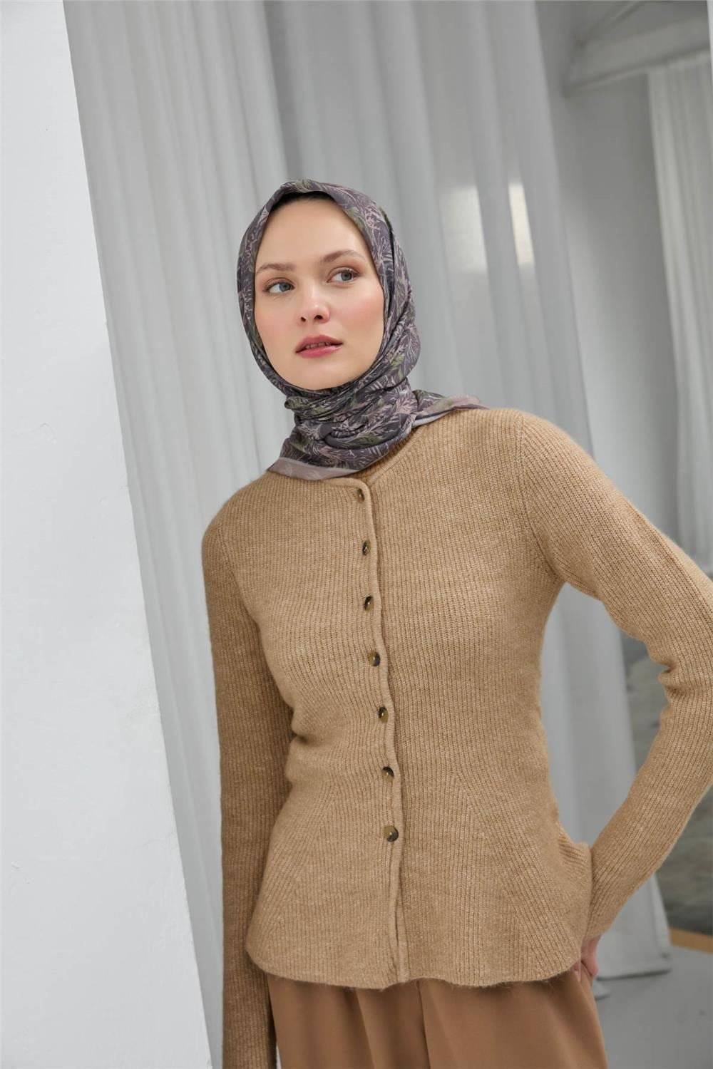 İnce Pamuk Soft Eşarp Soluk Mor Yaprak Desenli Hafif Dokulu 90x90