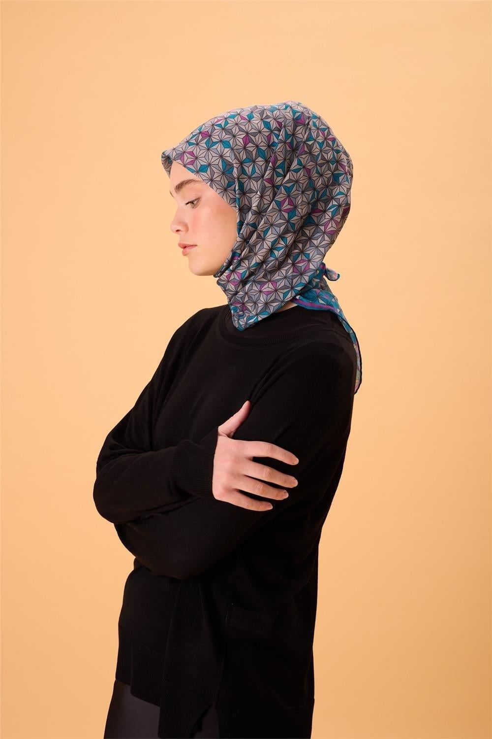 İnce Pamuk Soft Eşarp Turkuaz Violet Gri Krem Desenli Kaymaz Dokulu Tok Duruşlu 90x90