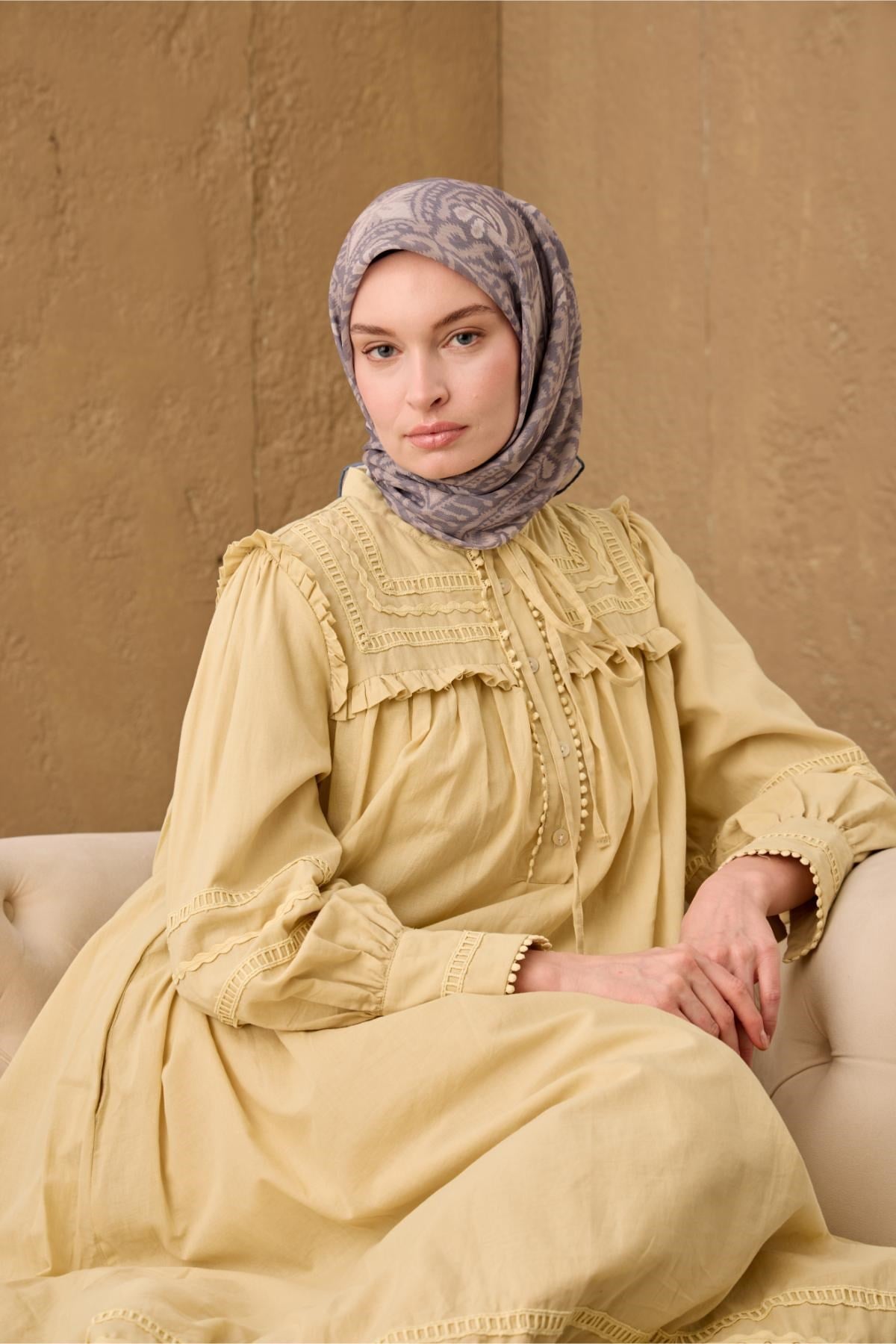 İnce Pamuk Soft Eşarp Vizon-Koyu Vizon Çelik Mavi Desenli Soft Dokulu Nefes Alan 90x90