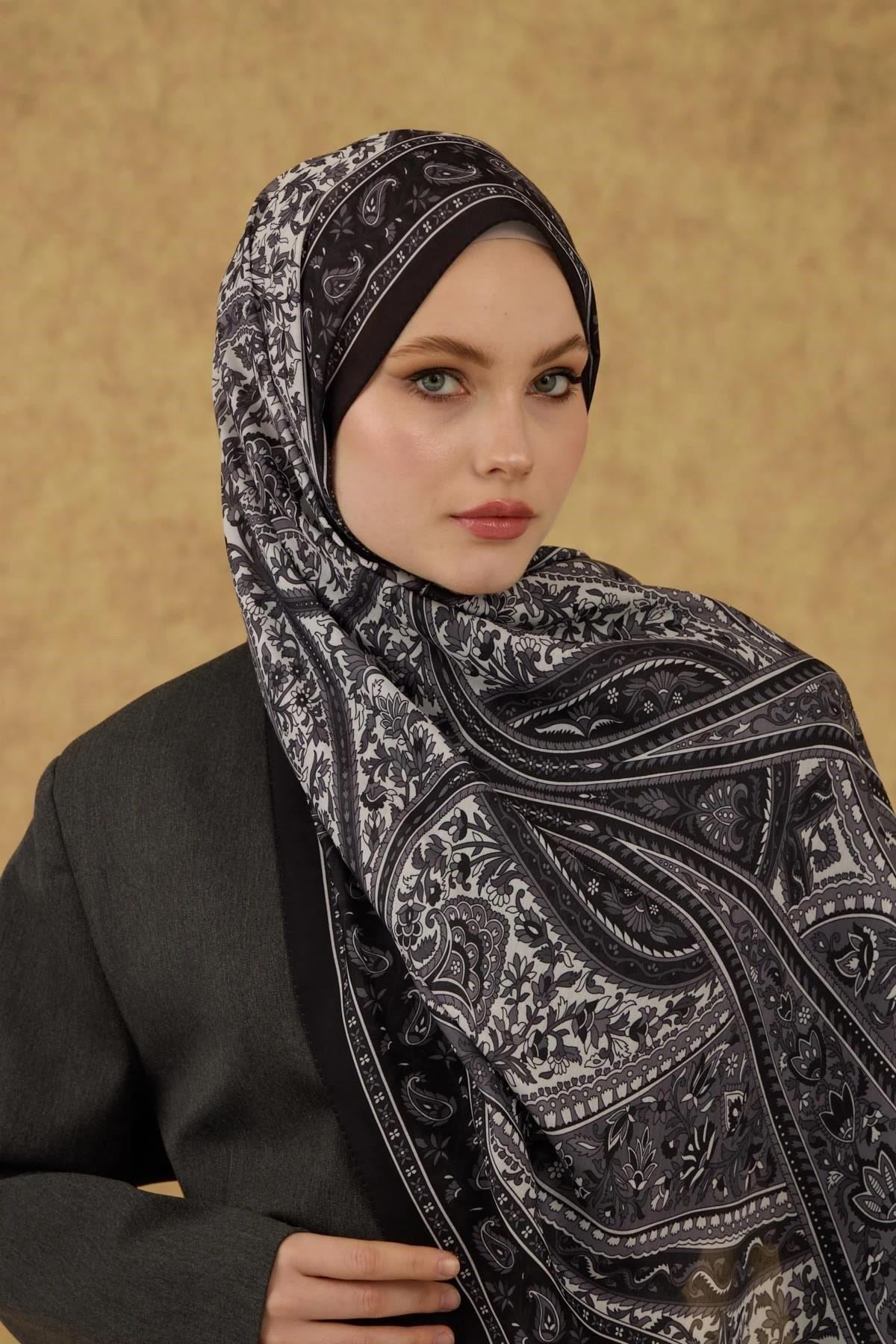 İpekhan Soft Şal Siyah Beyaz 3051-17