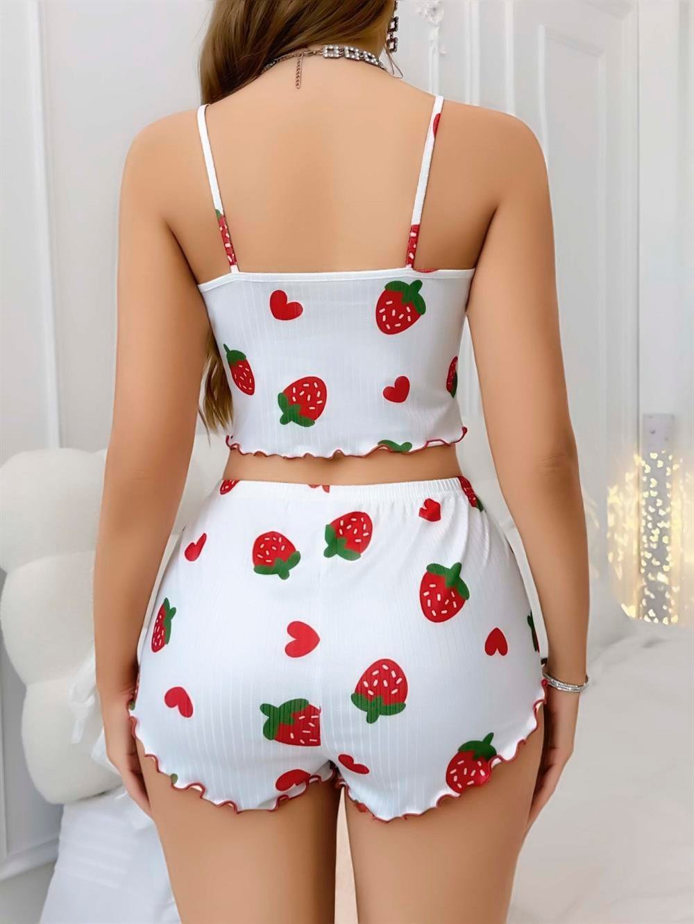 Kadın Beyaz Çilek desenli Şortlu Pijama Takımı 5053