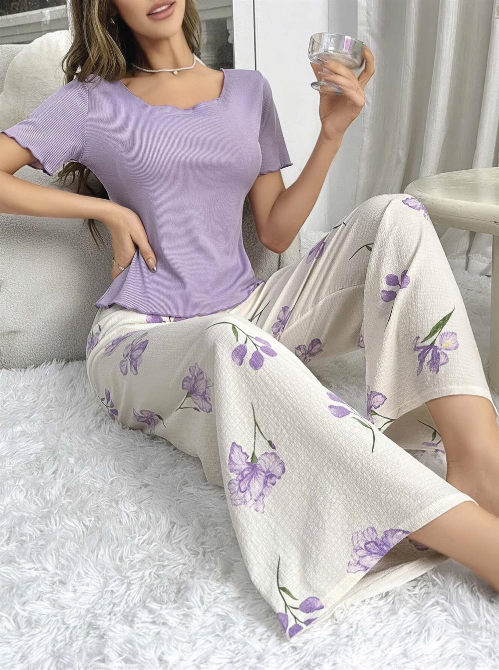 Kadın Mor Çiçek Desenli Yumuşak Pamuklu Uzun Pijama Takımı 5133