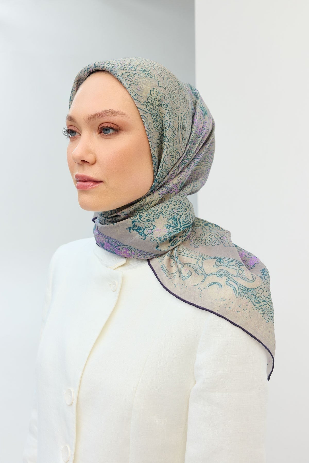 Monare Eşarp Etnik Motif Gri 90x90
