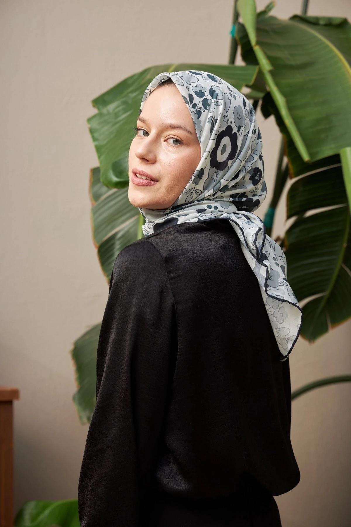 Nergis Siyah Pamuk Viskon Eşarp