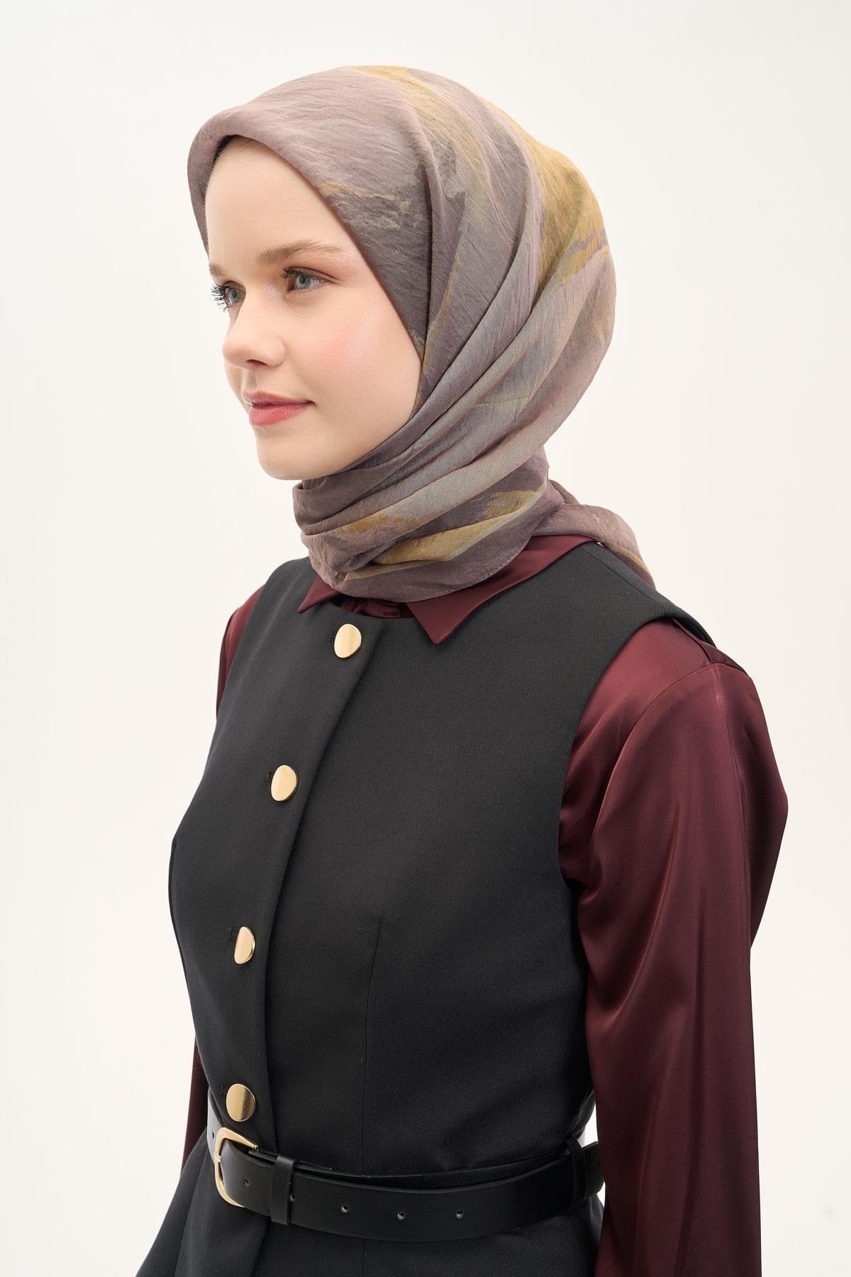 Olinda İpek Karışımlı Eşarp Soyut Desen Sütlü Kahve 90x90