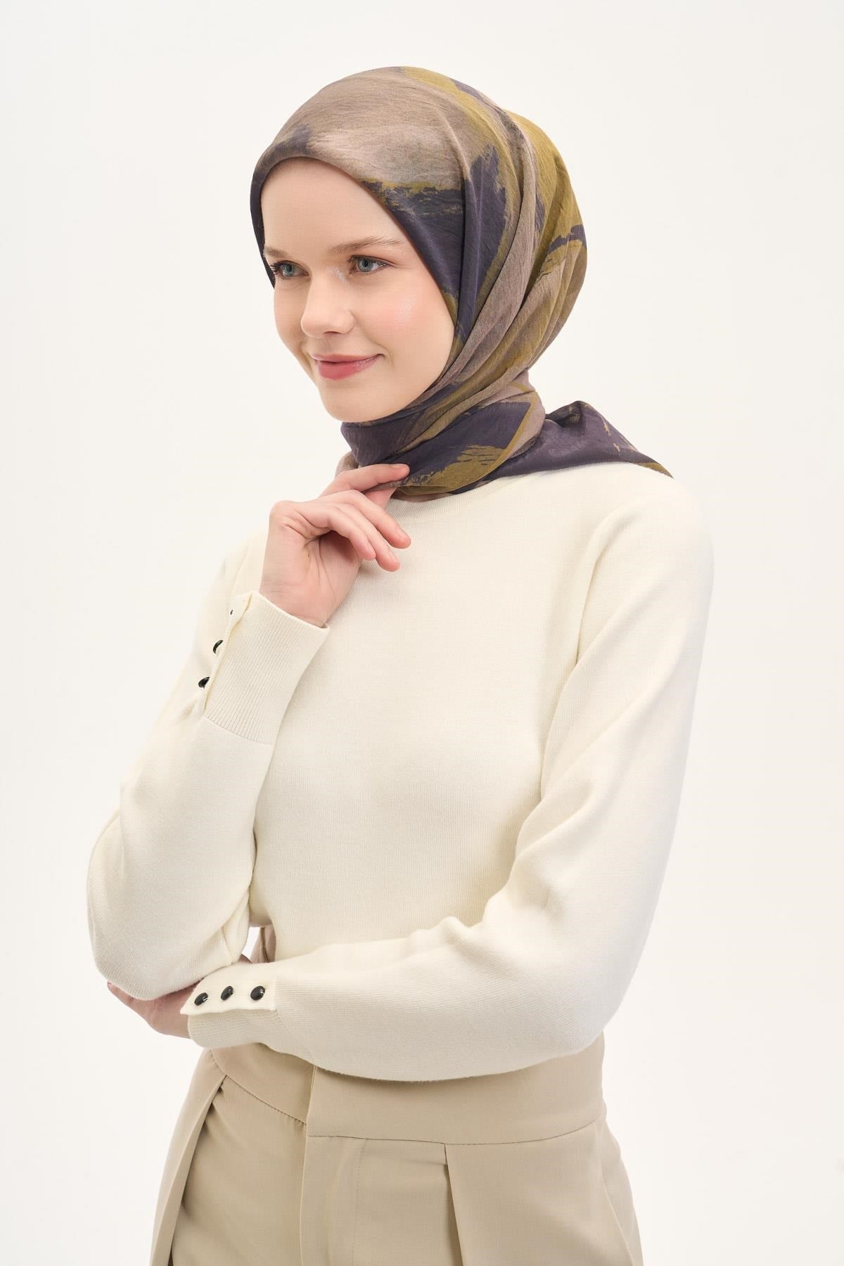Olinda İpek Karışımlı Eşarp Soyut Desen Küf Yeşili 90x90