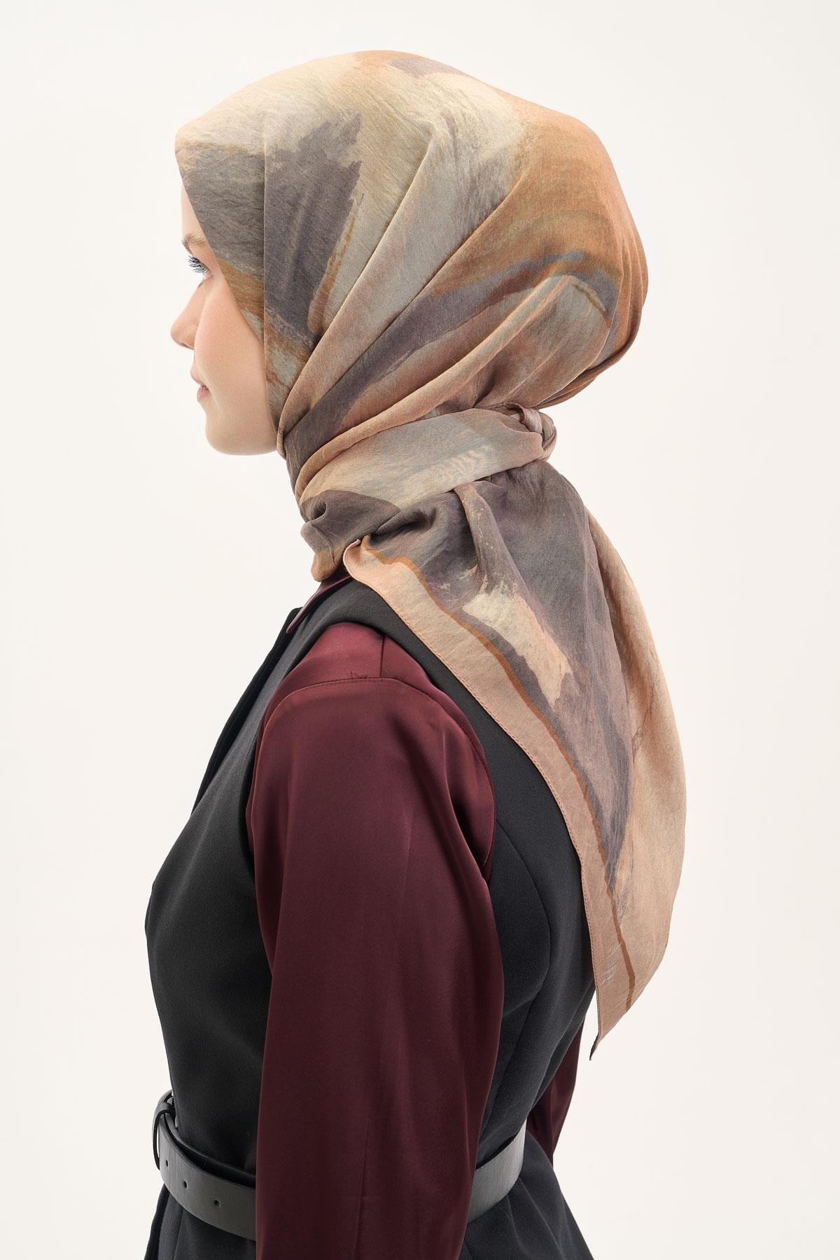 Olinda İpek Karışımlı Eşarp Soyut Desen Bej 90x90