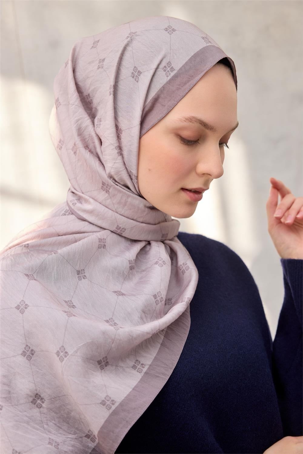 Olinda Şal Monogram Desen Leylak Rengi 75*195