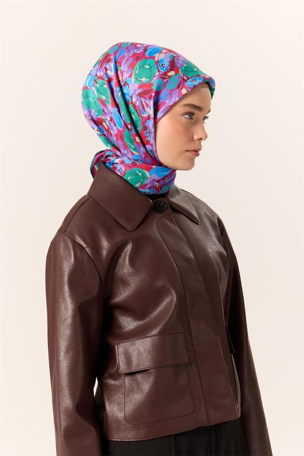 Organik Pamuk İpek Eşarp Fuşya Patina Mavi Çiçek Desenli Tok Duruşlu 90x90