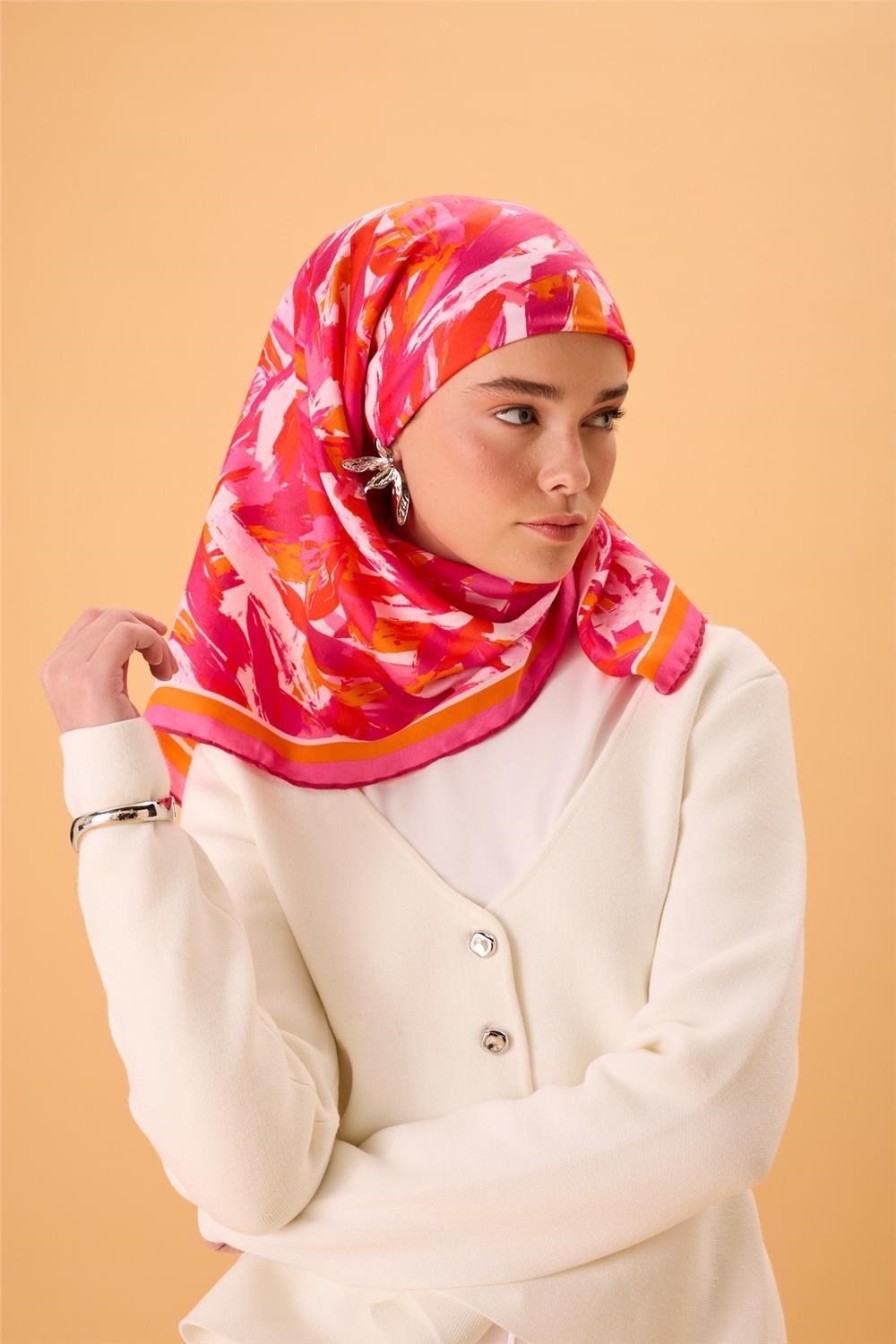 Organik Pamuk İpek Eşarp Pembe-Fuşya-Turuncu Desenli Kaymaz Tok Duruşlu 90x90