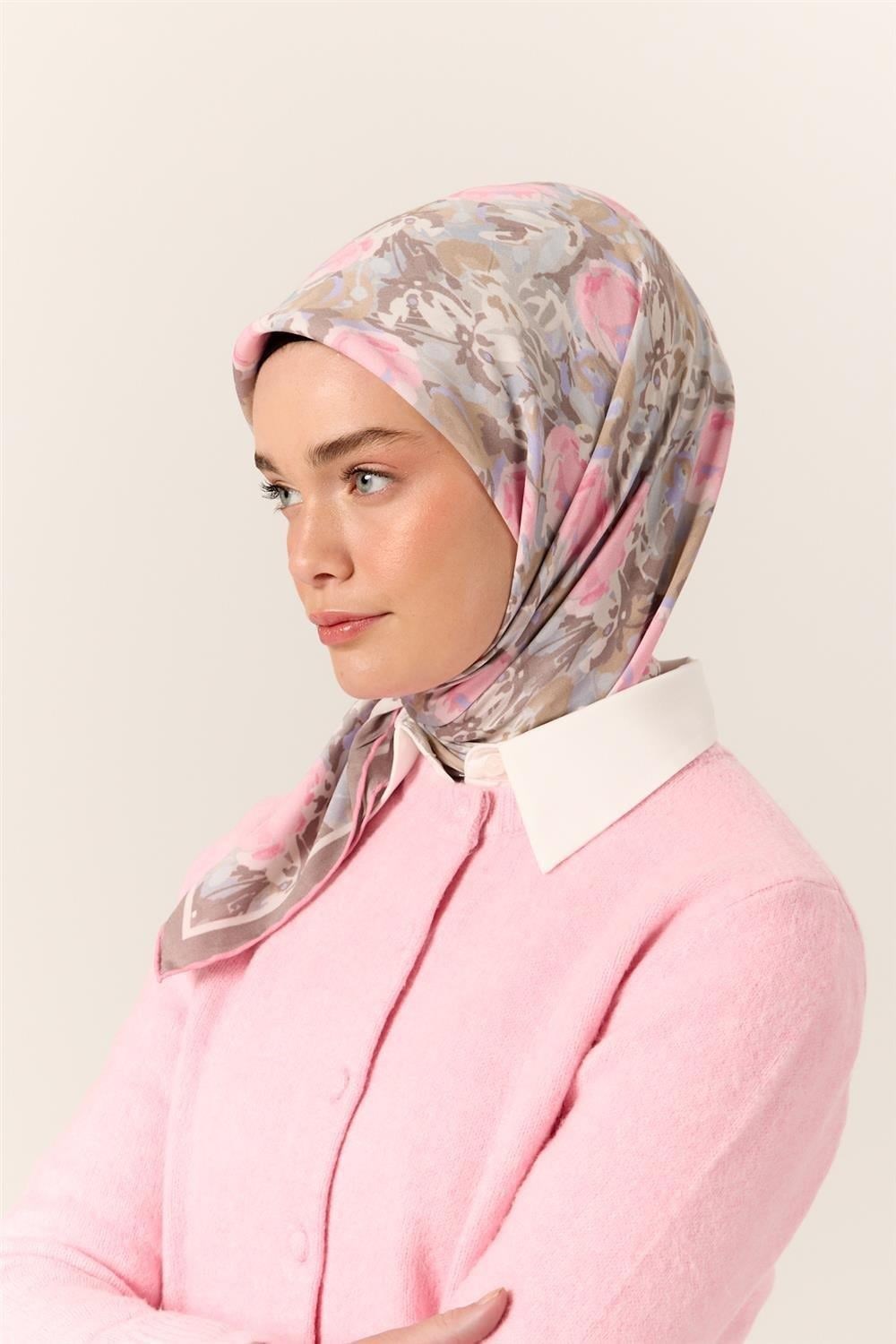 Organik Pamuk İpek Eşarp Pembe Lila Desenli Tok Duruşlu 90x90