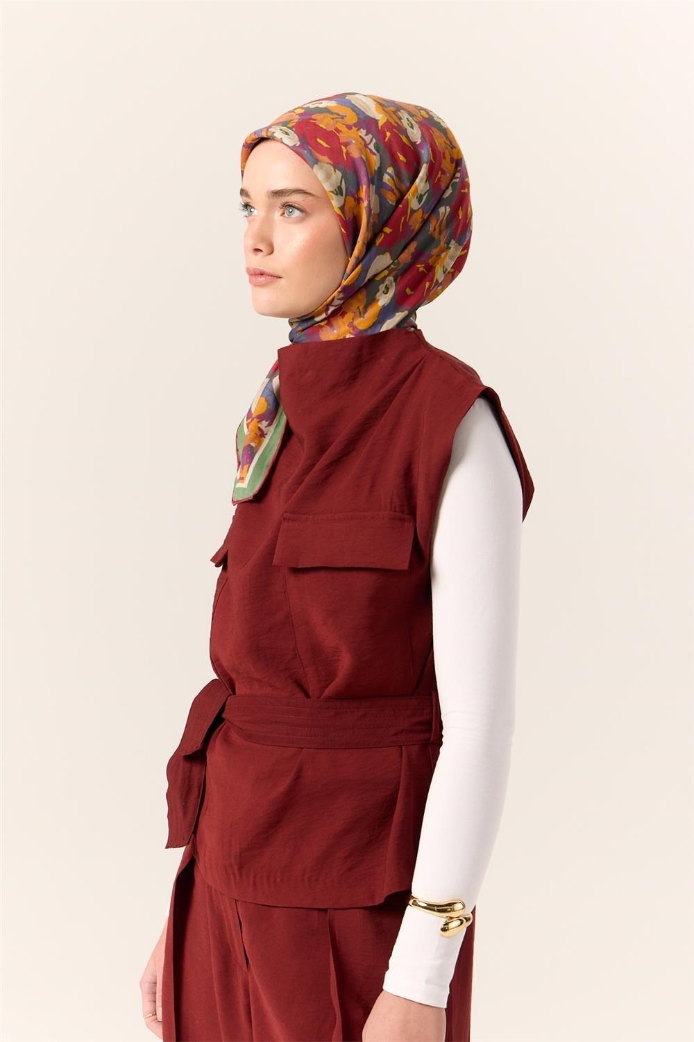 Organik Pamuk İpek Eşarp Sarı Çilek Kırmızısı Çiçek Desenli Tok Duruşlu 90x90