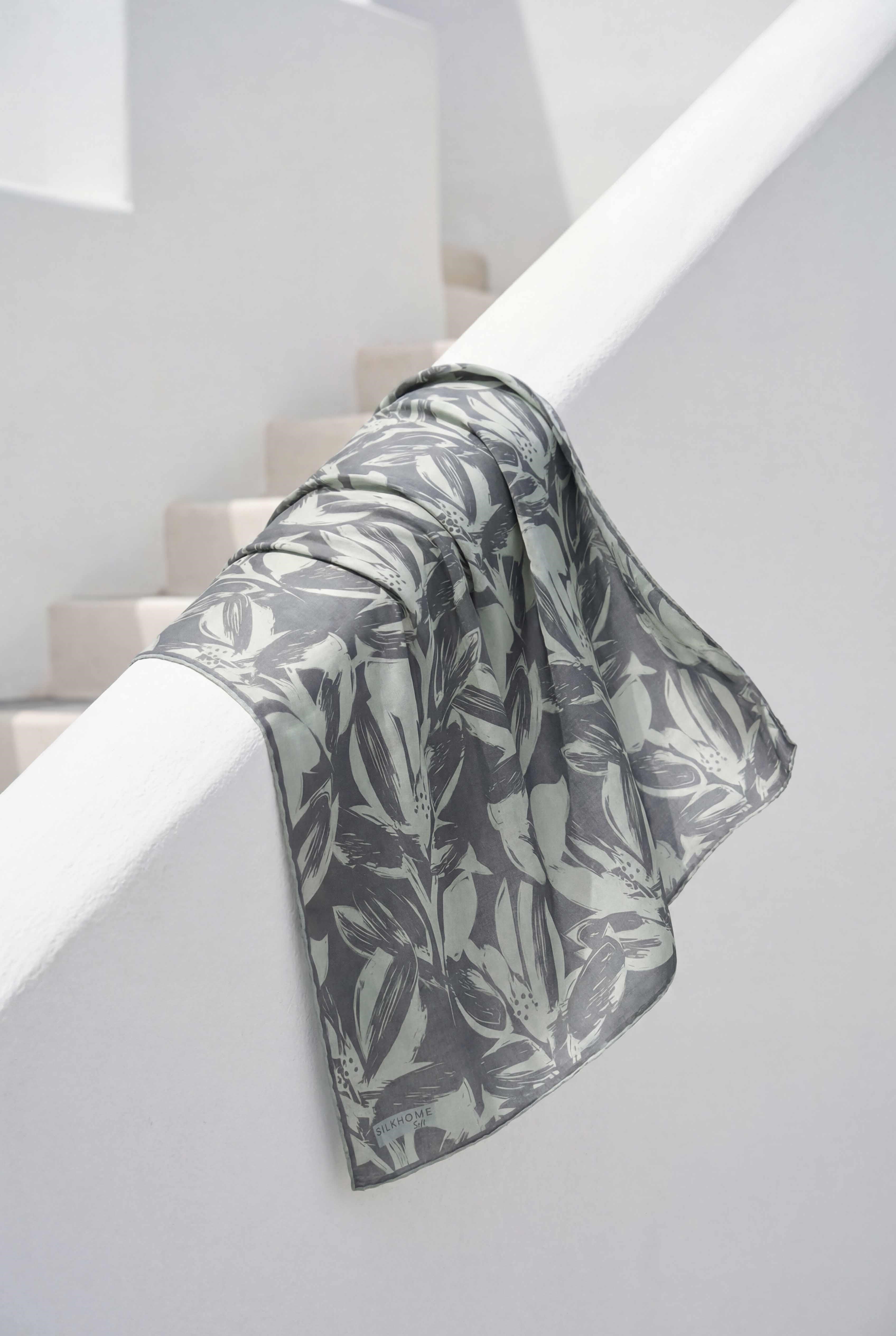 Pamuk Karışımlı Eşarp Mint Yeşili Modern Flora Desen Soft Dokulu Kaymaz 90X90