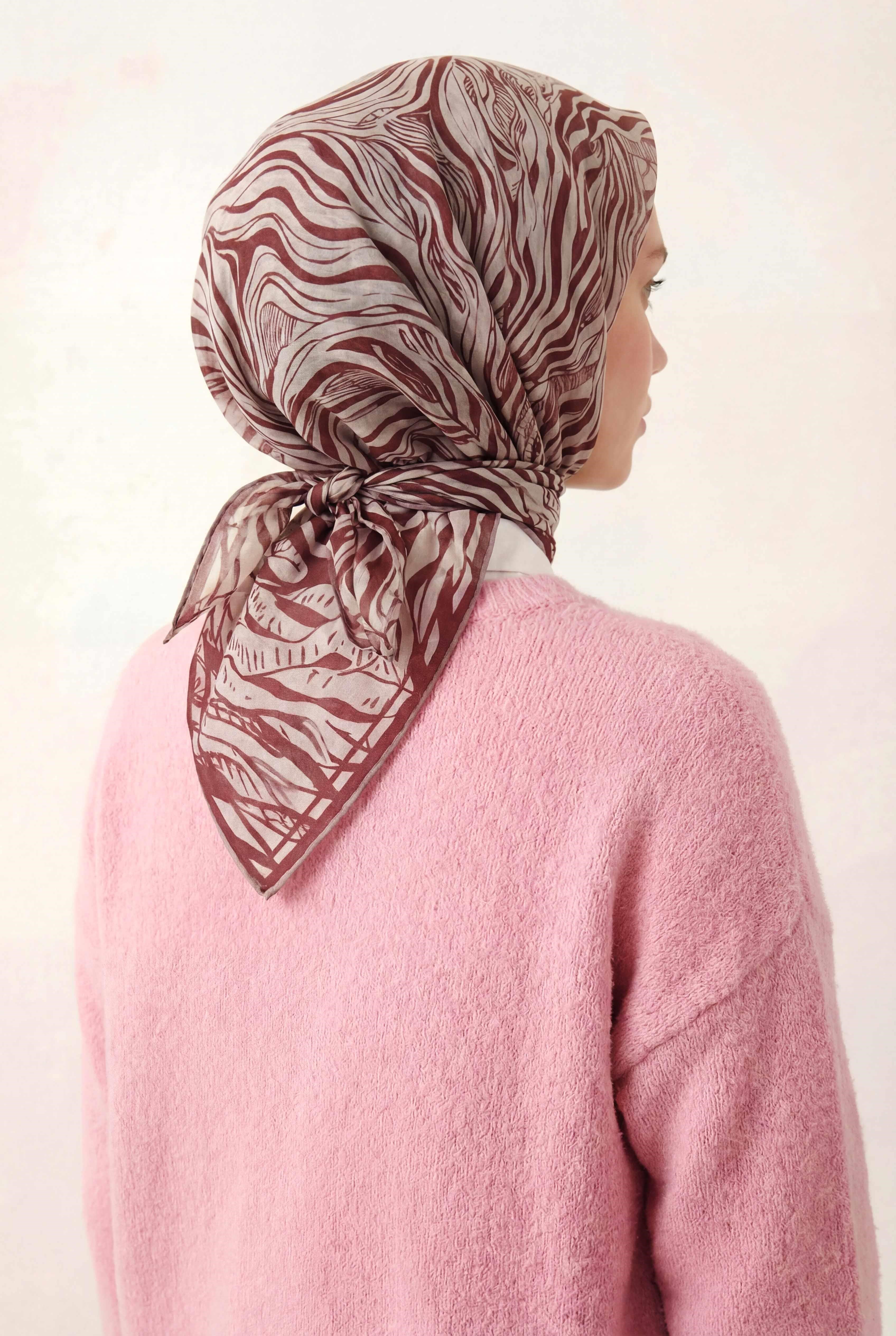 Pamuk Karışımlı Eşarp Pudra Zebra Desen Soft Dokulu Kaymaz 90X90