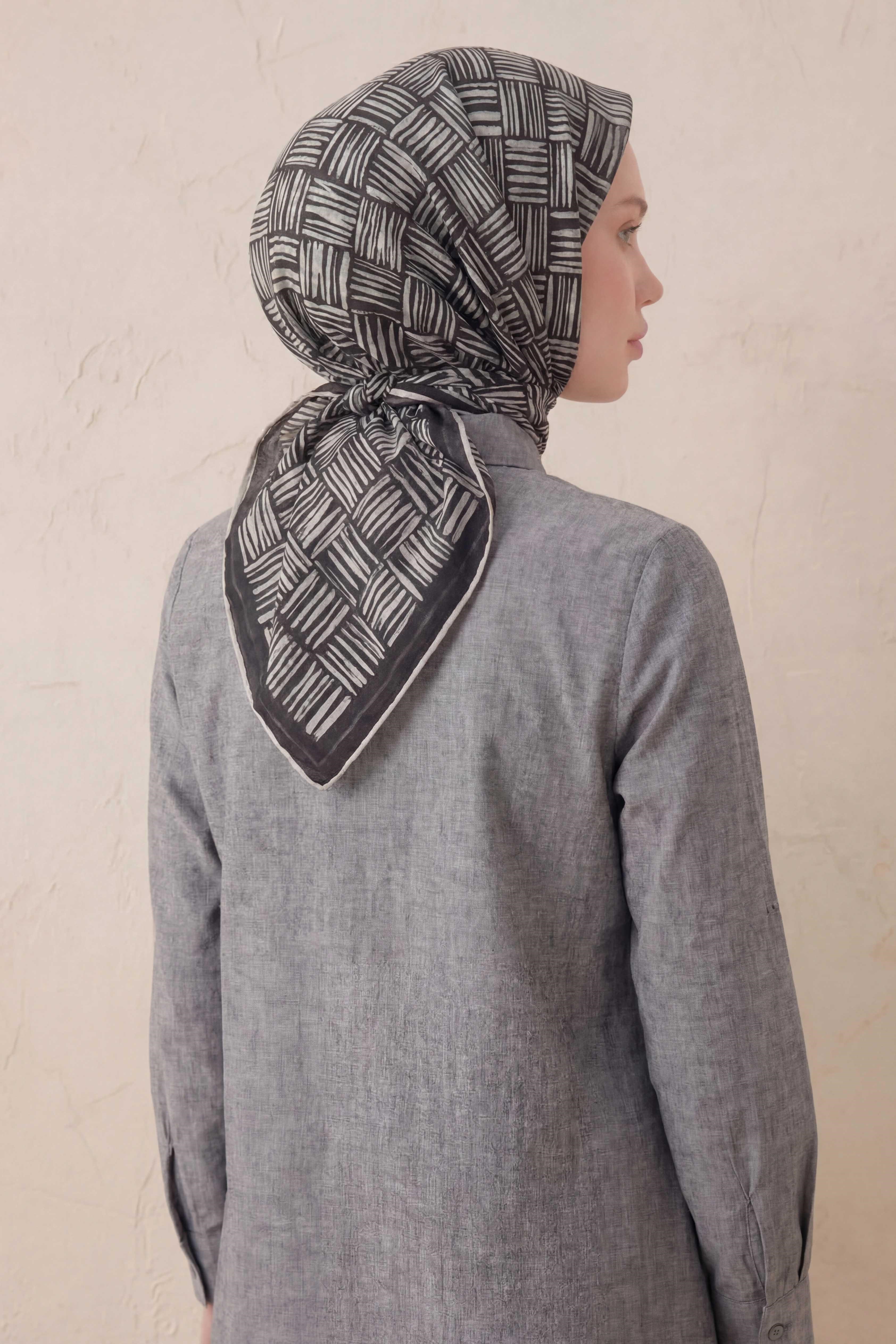 Pamuk Karışımlı Soft Eşarp Çizgi Desen Siyah 90x90