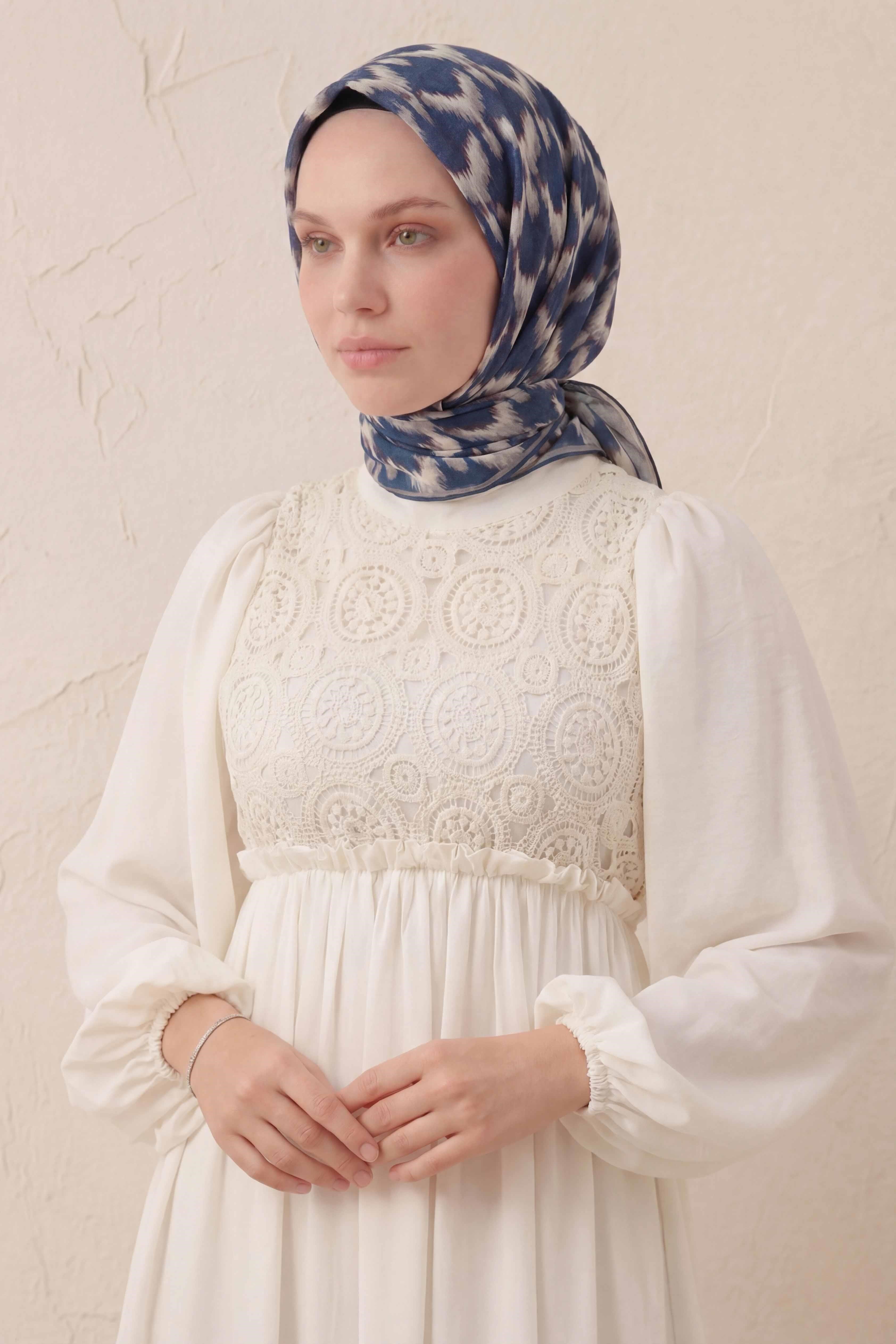 Pamuk Karışımlı Soft Eşarp Zikzak Akış Desen Lacivert 90x90