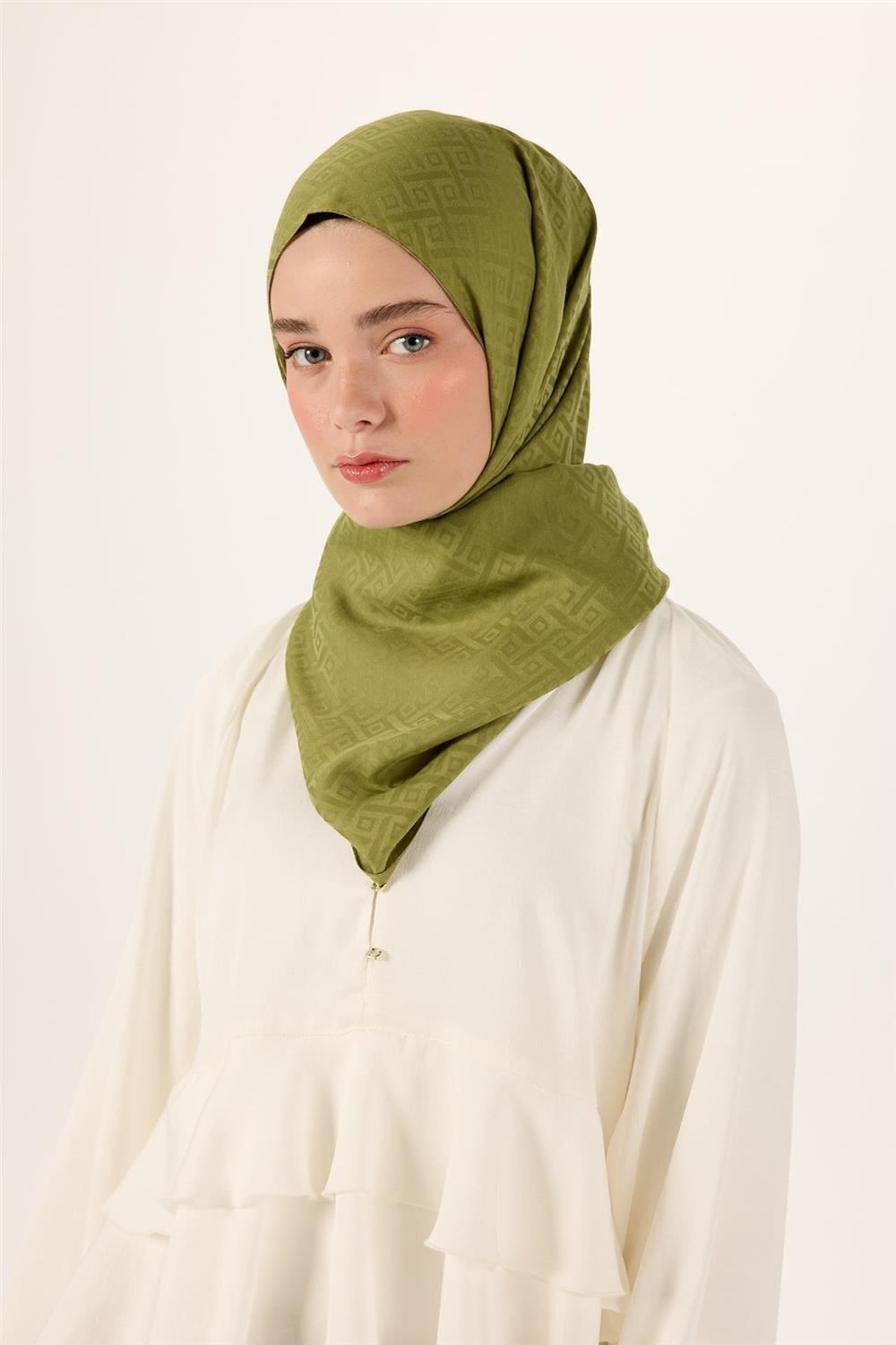 Pamuk Polyester Liva Şal Açık Yeşil Düz Tok Duruşlu 90x200